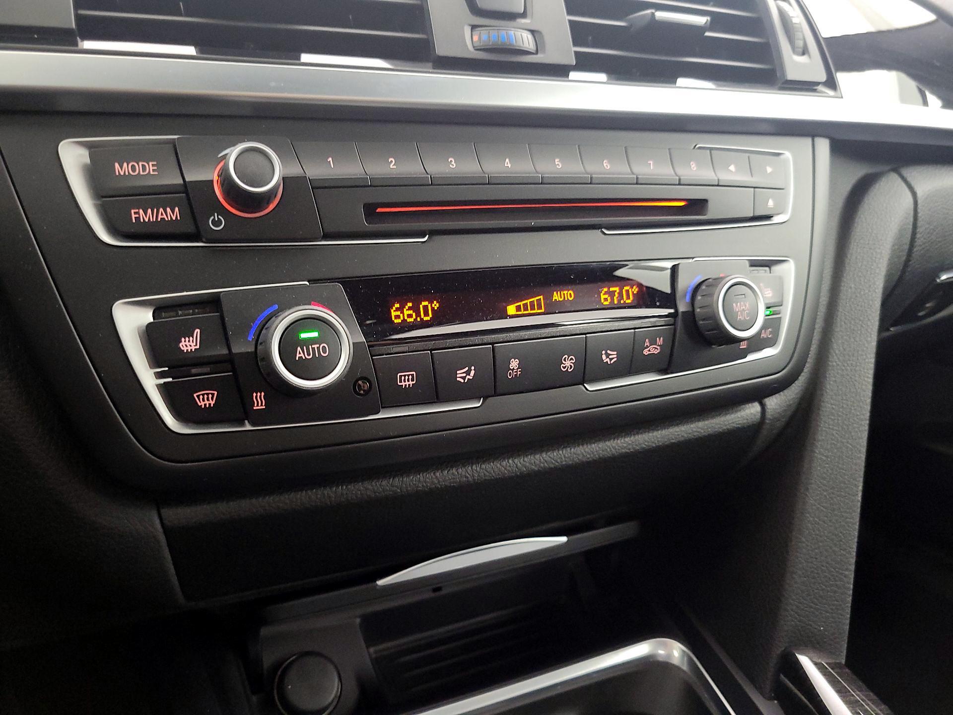 Thumbnail: 2015 BMW 3 Series - 17