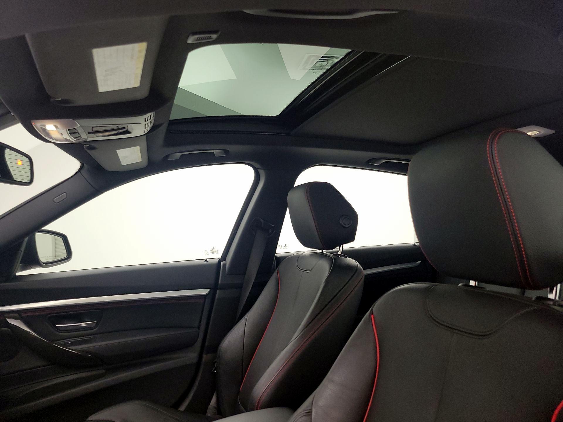 Thumbnail: 2015 BMW 3 Series - 19