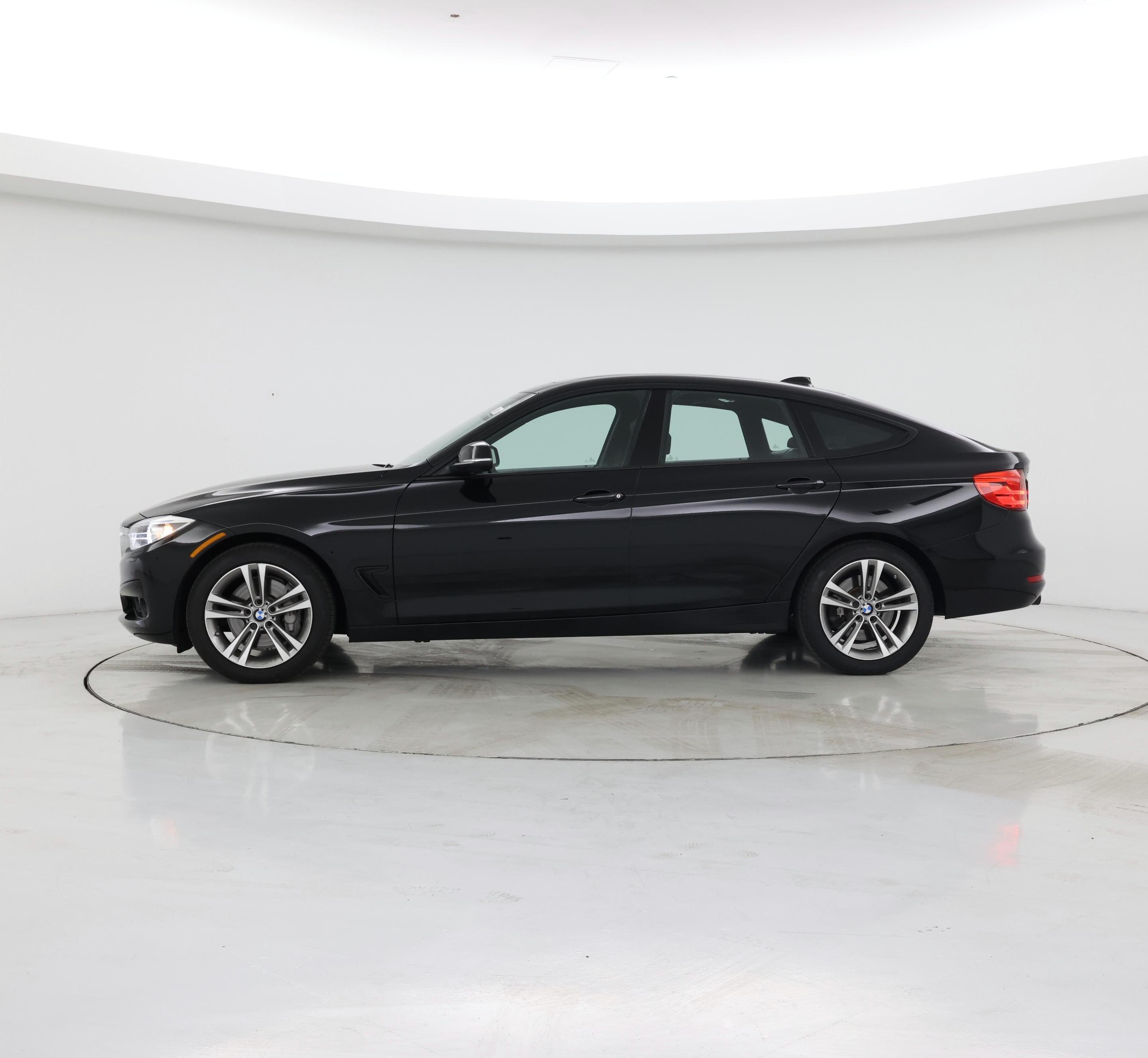 Thumbnail: 2015 BMW 3 Series - 3