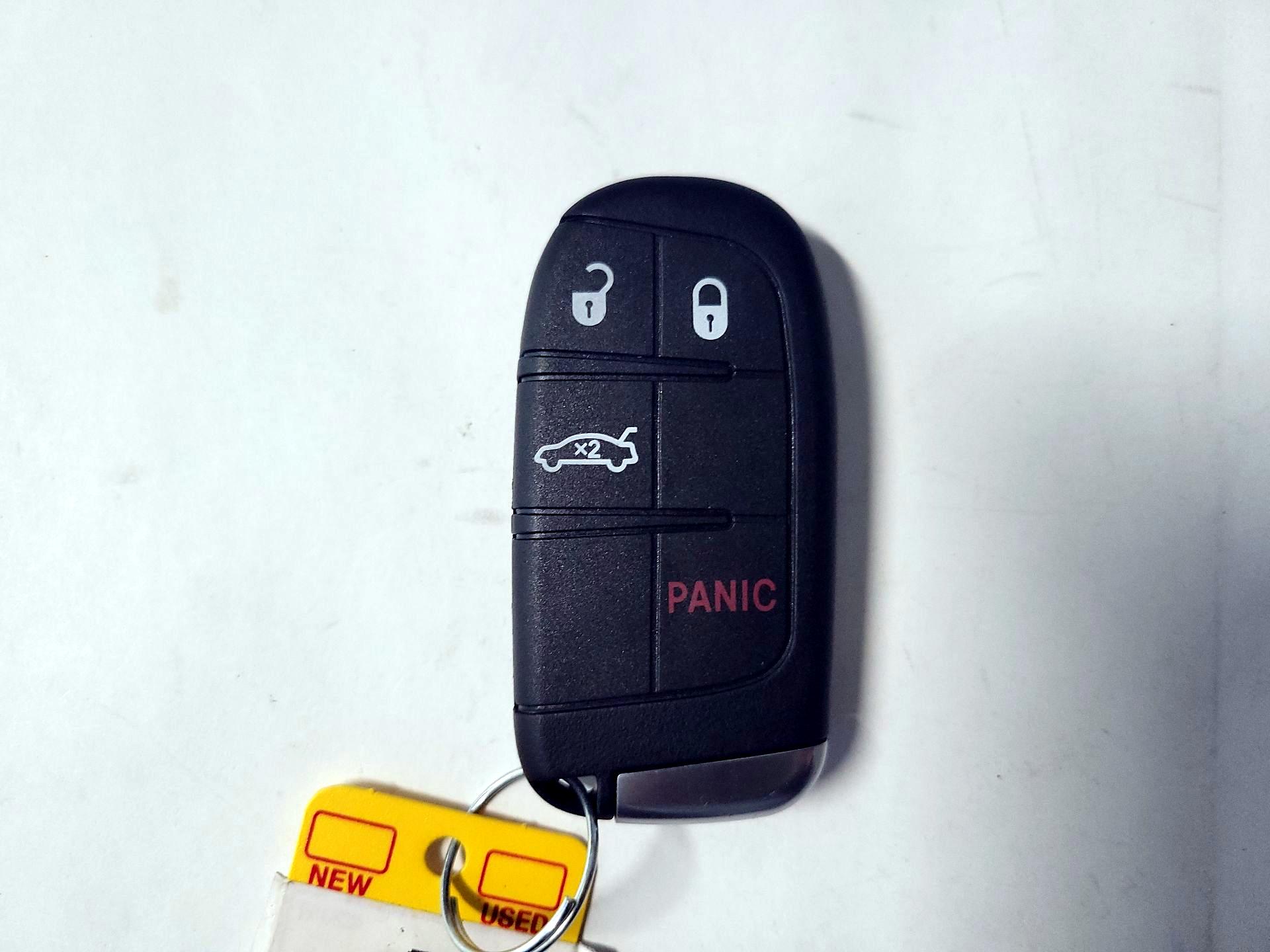 Thumbnail: 2015 Chrysler 200 - 20