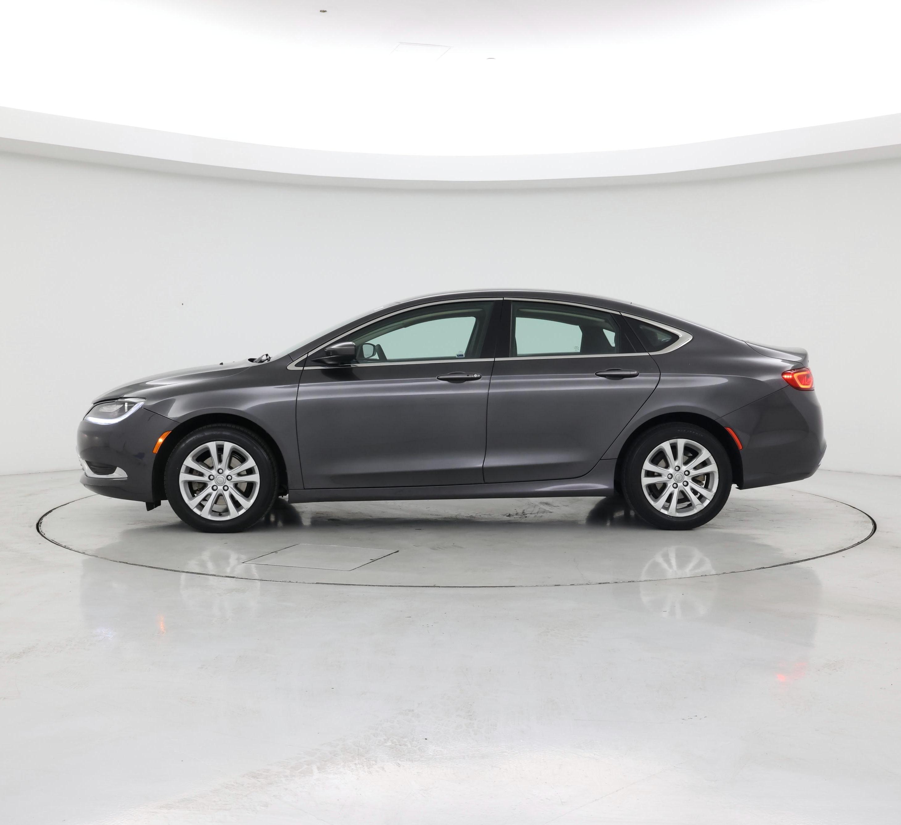 Thumbnail: 2015 Chrysler 200 - 3