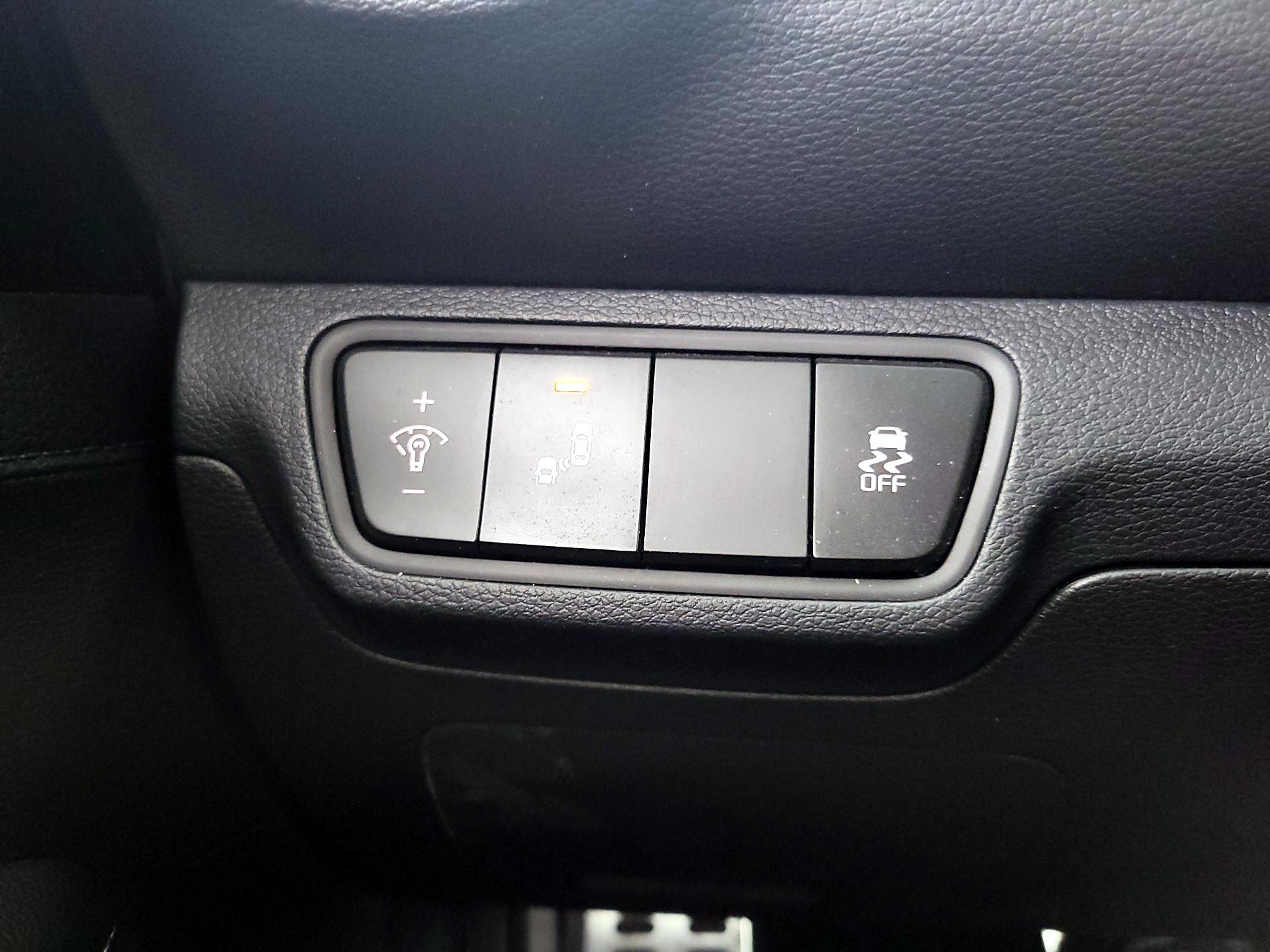 Thumbnail: 2024 Kia Forte - 13