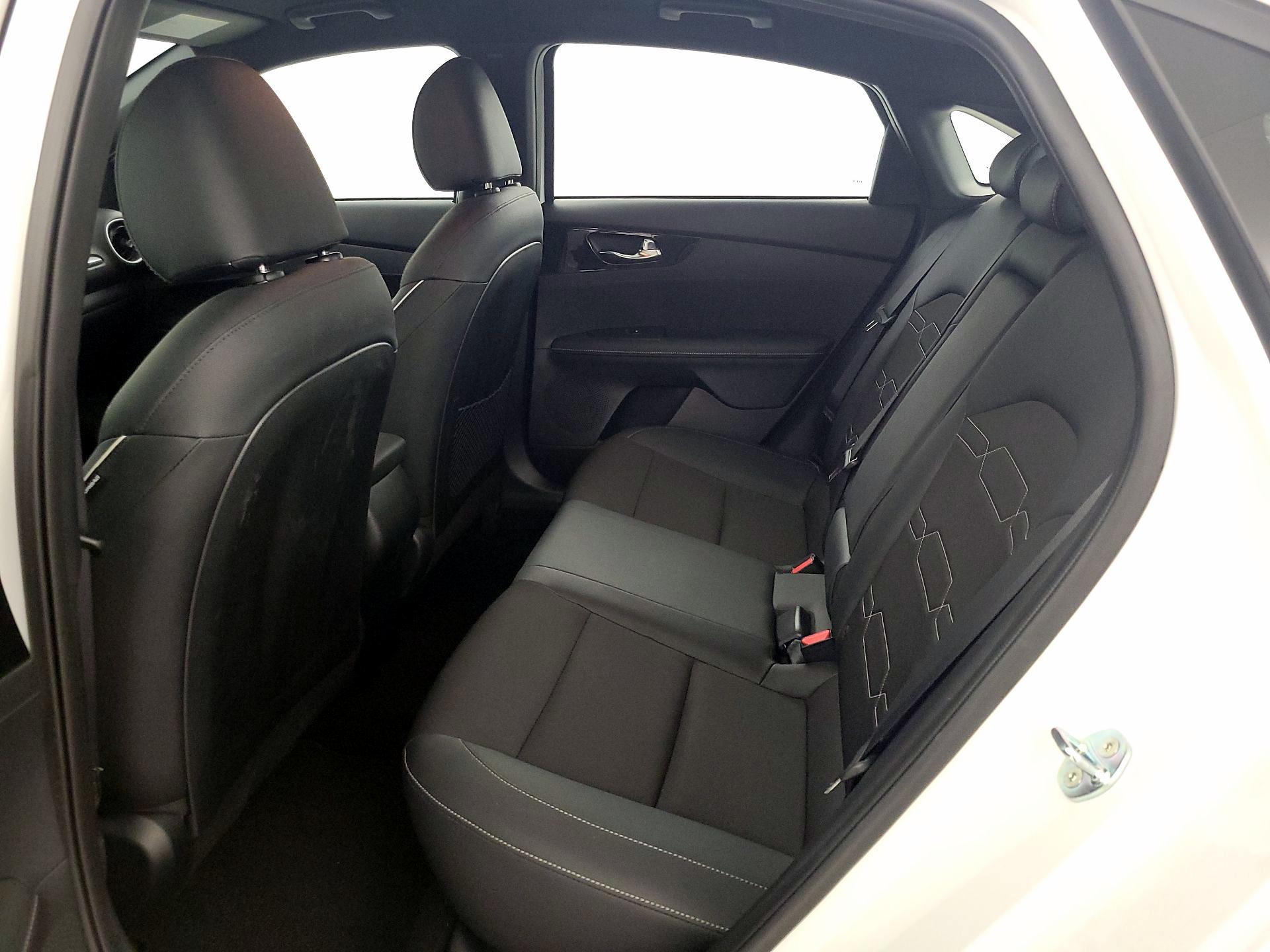 Thumbnail: 2024 Kia Forte - 20