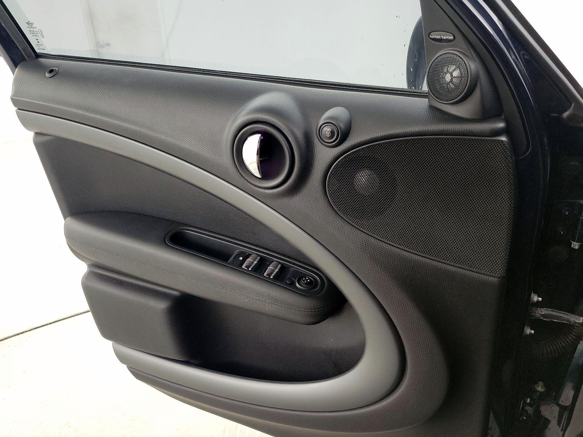 Thumbnail: 2016 MINI Cooper Countryman - 12