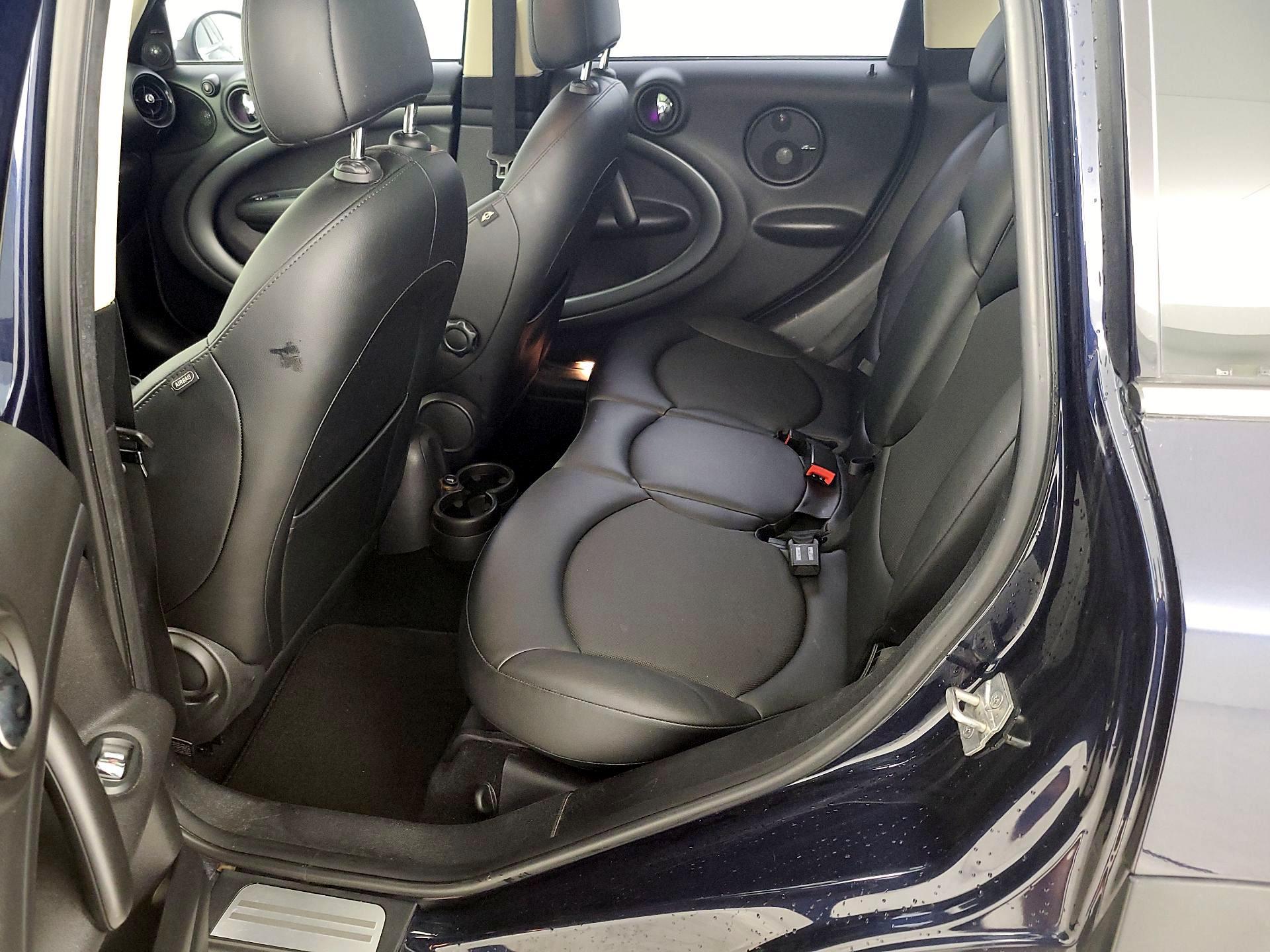 Thumbnail: 2016 MINI Cooper Countryman - 17