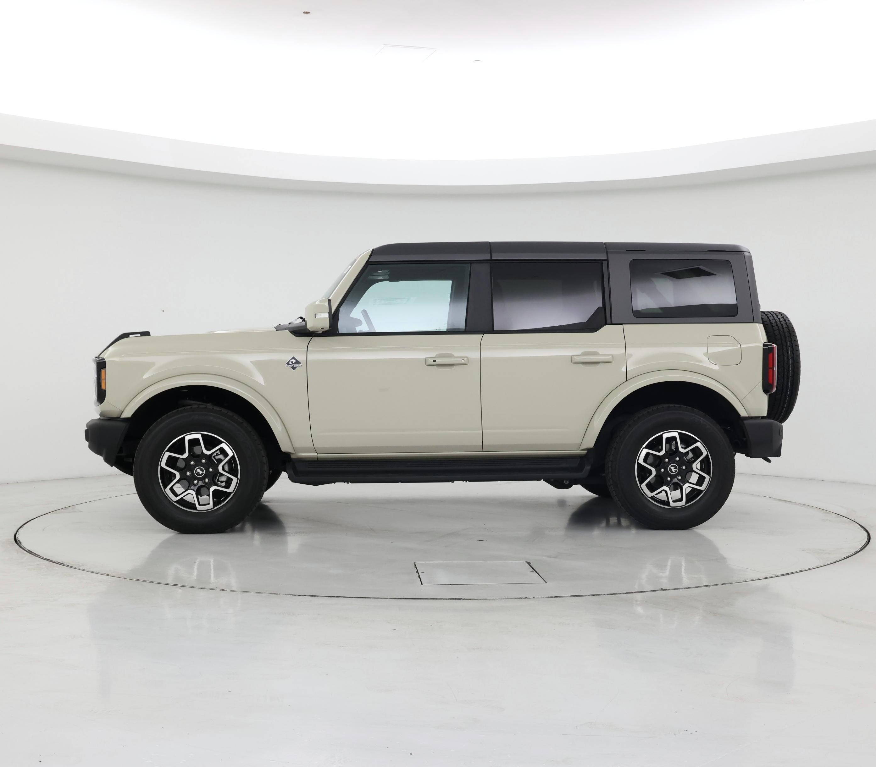 Thumbnail: 2025 Ford Bronco - 3