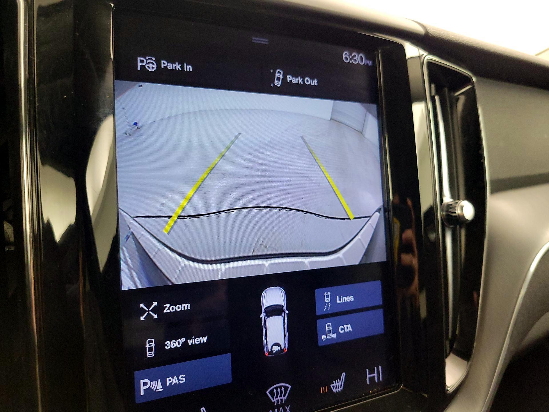 Thumbnail: 2019 Volvo XC60 - 15