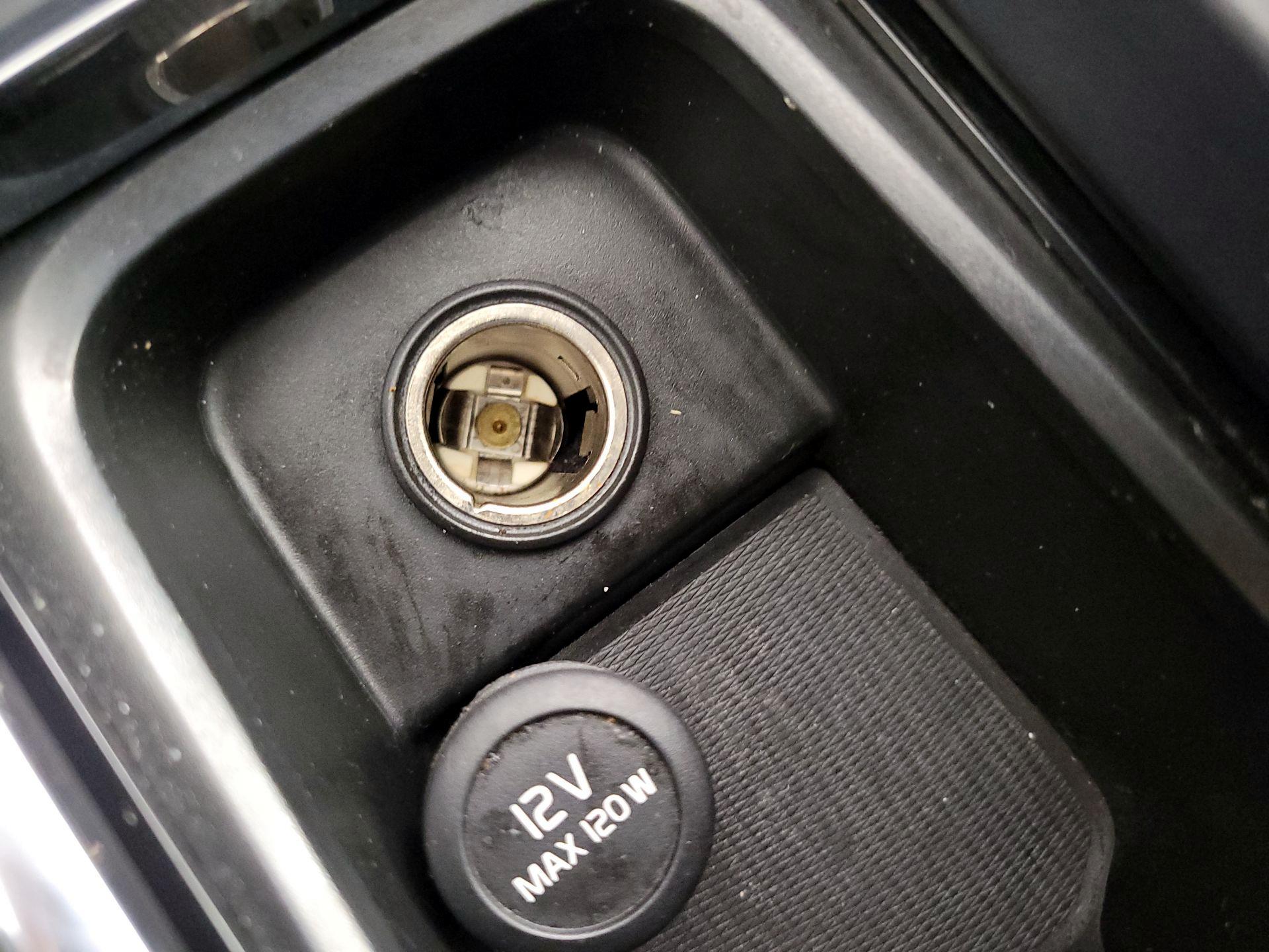 Thumbnail: 2019 Volvo XC60 - 19