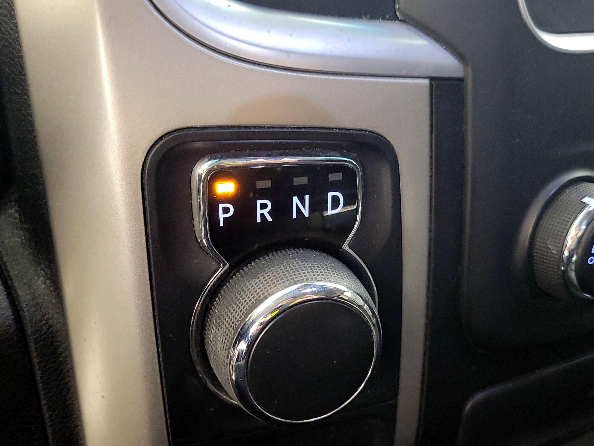 Thumbnail: 2020 RAM 1500 Classic - 17