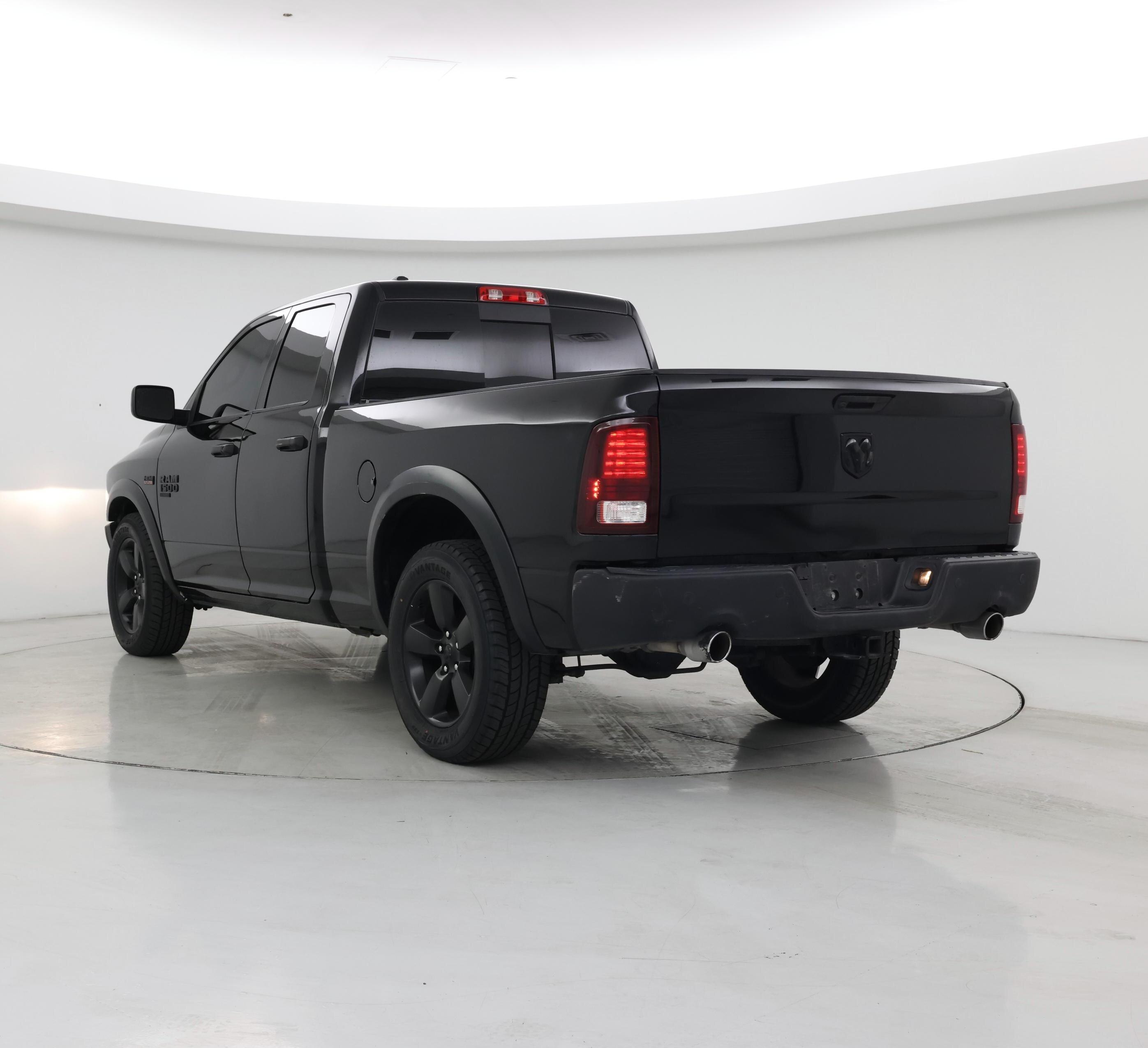 Thumbnail: 2020 RAM 1500 Classic - 2