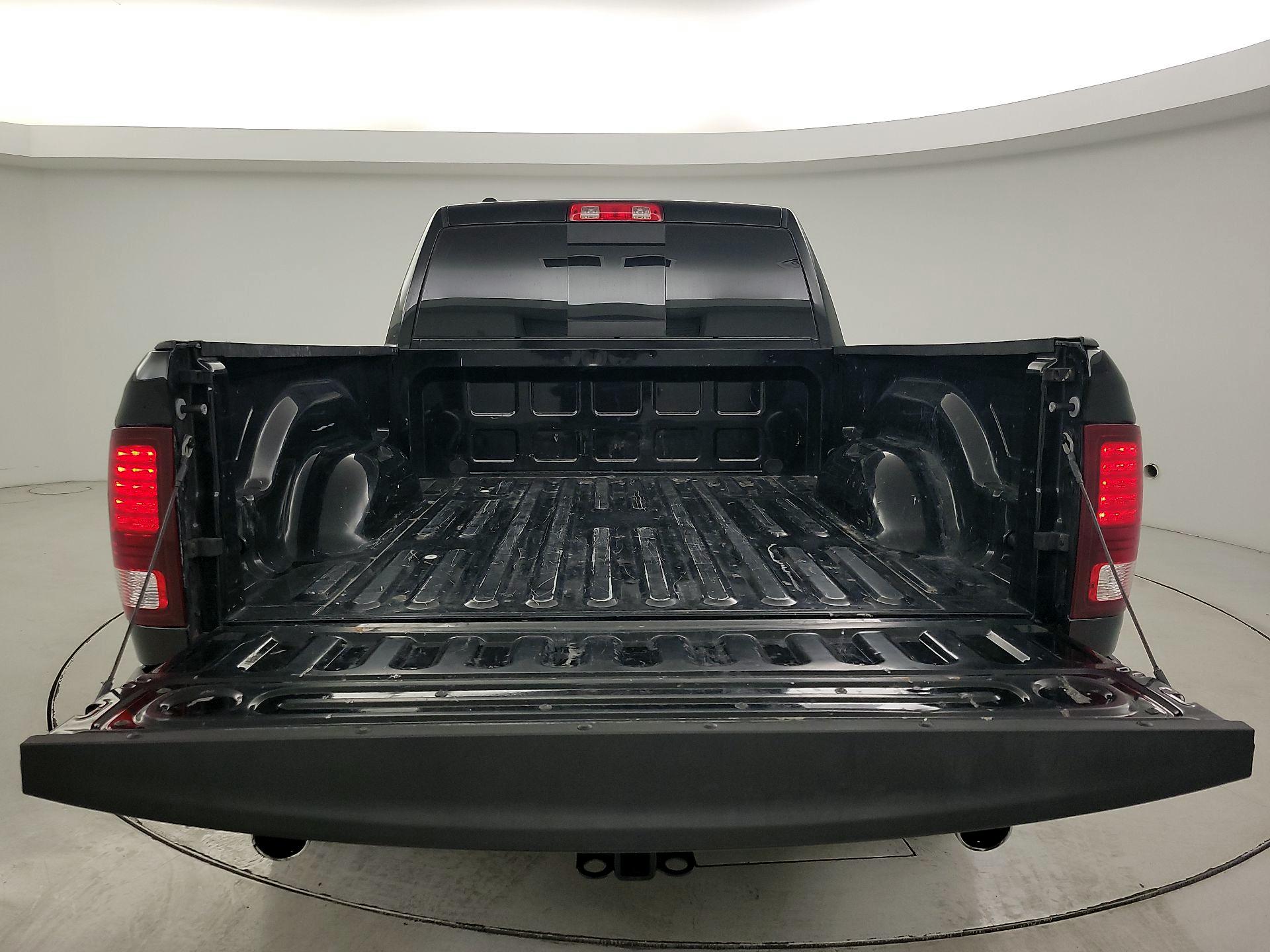 Thumbnail: 2020 RAM 1500 Classic - 20