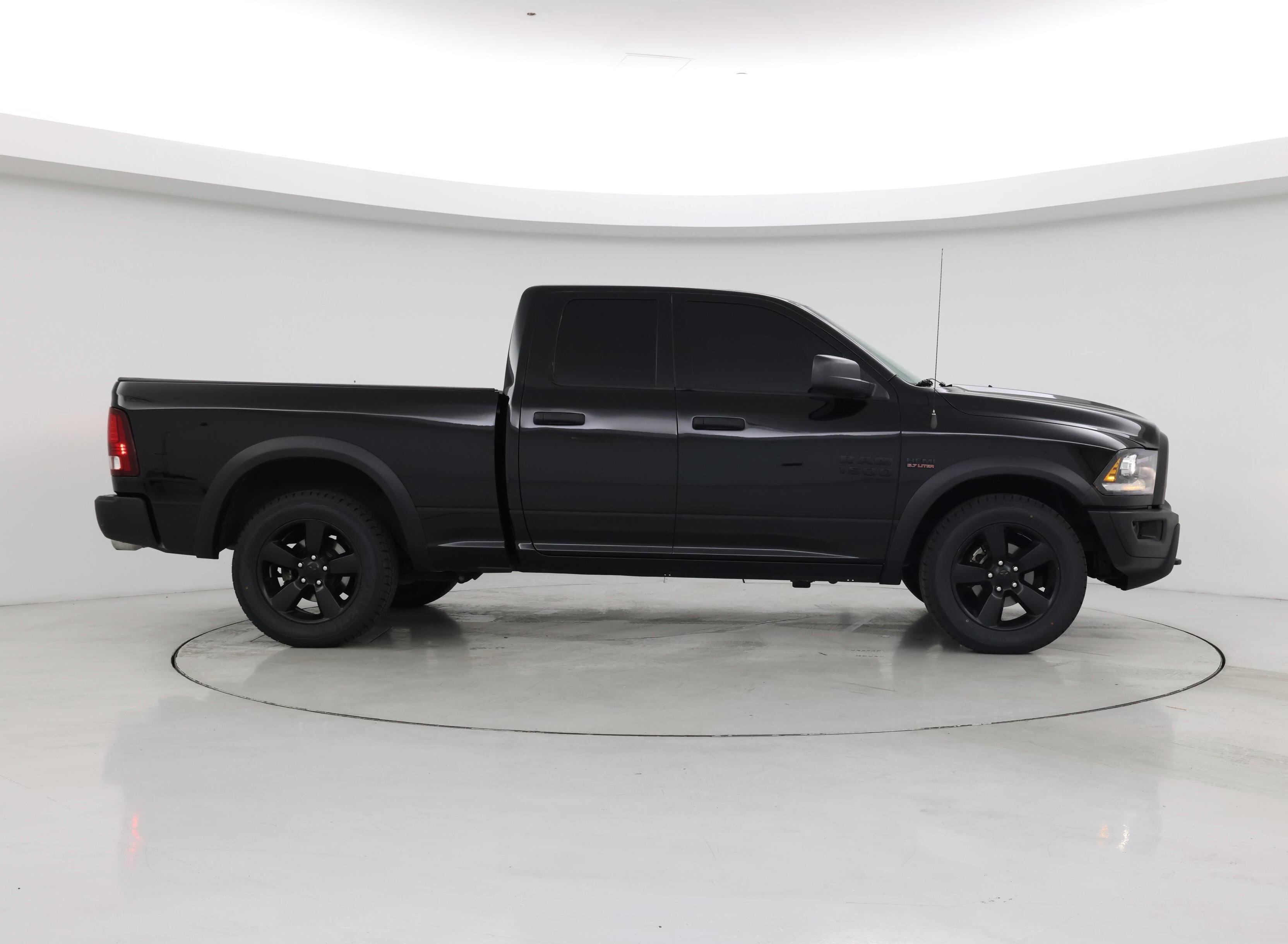 Thumbnail: 2020 RAM 1500 Classic - 7