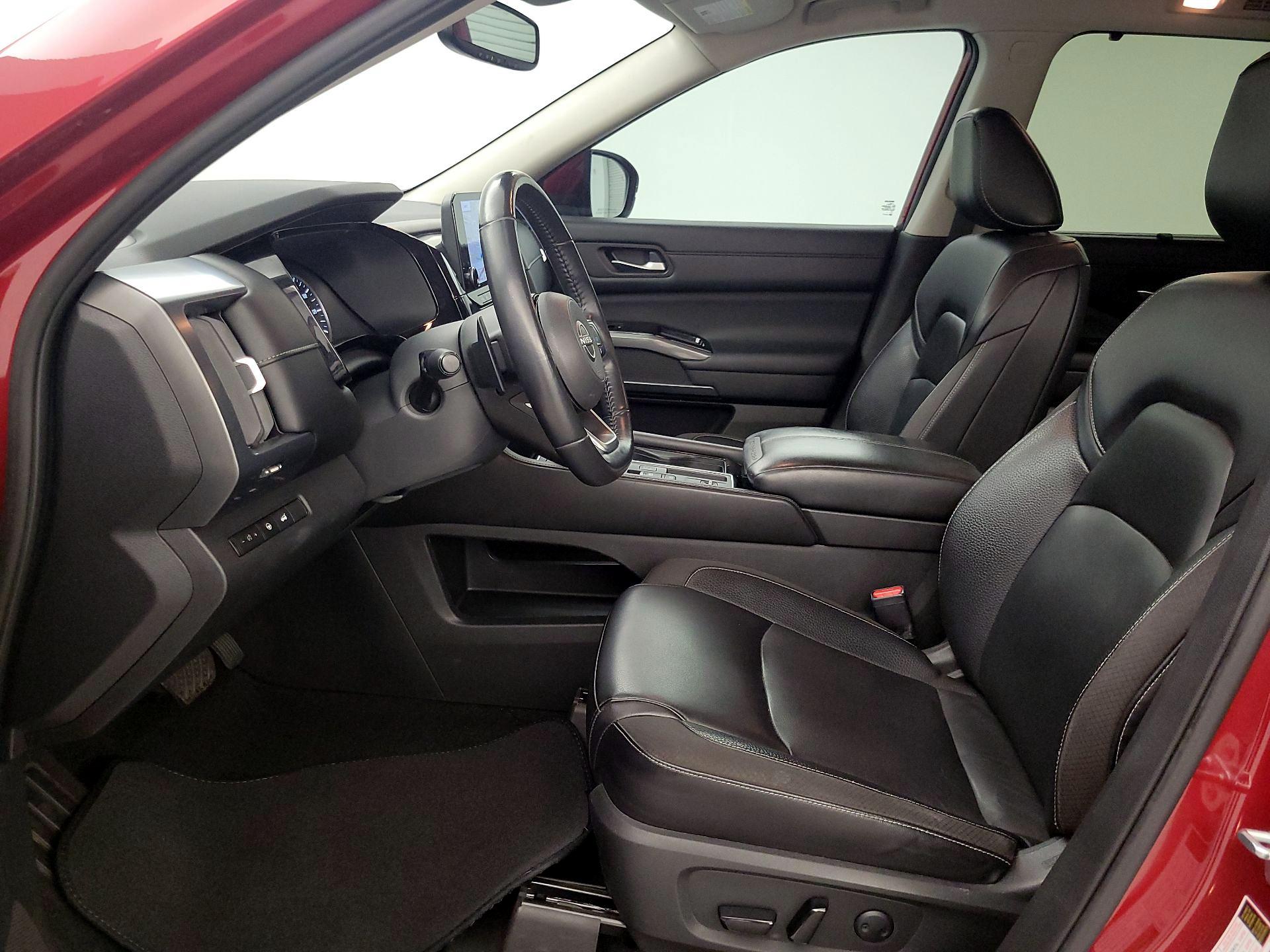 Thumbnail: 2022 Nissan Pathfinder - 11