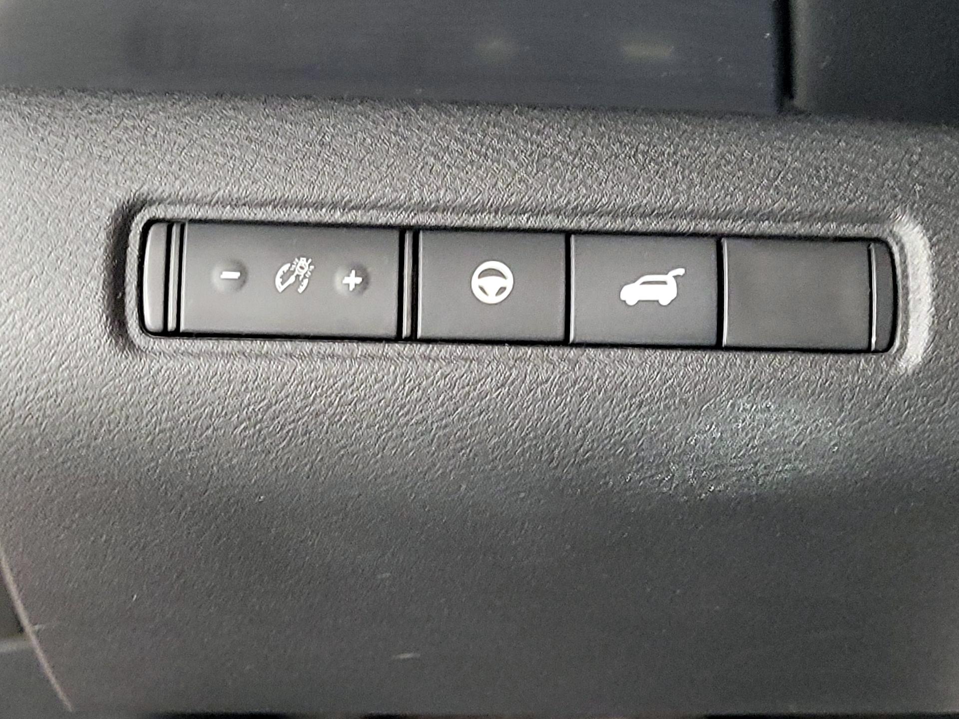 Thumbnail: 2022 Nissan Pathfinder - 13