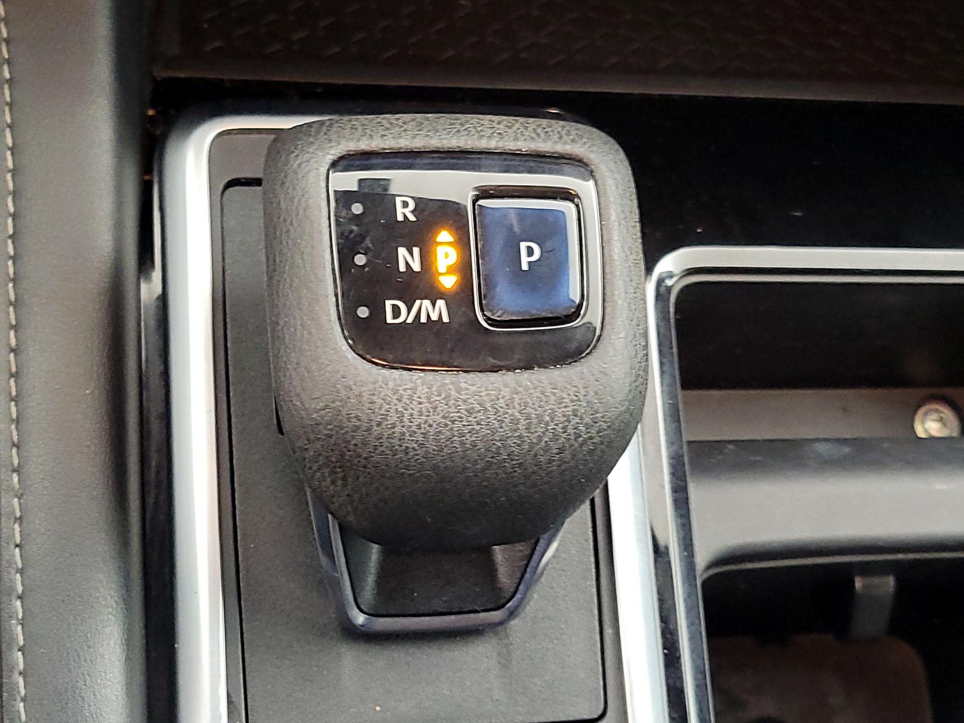 Thumbnail: 2022 Nissan Pathfinder - 18