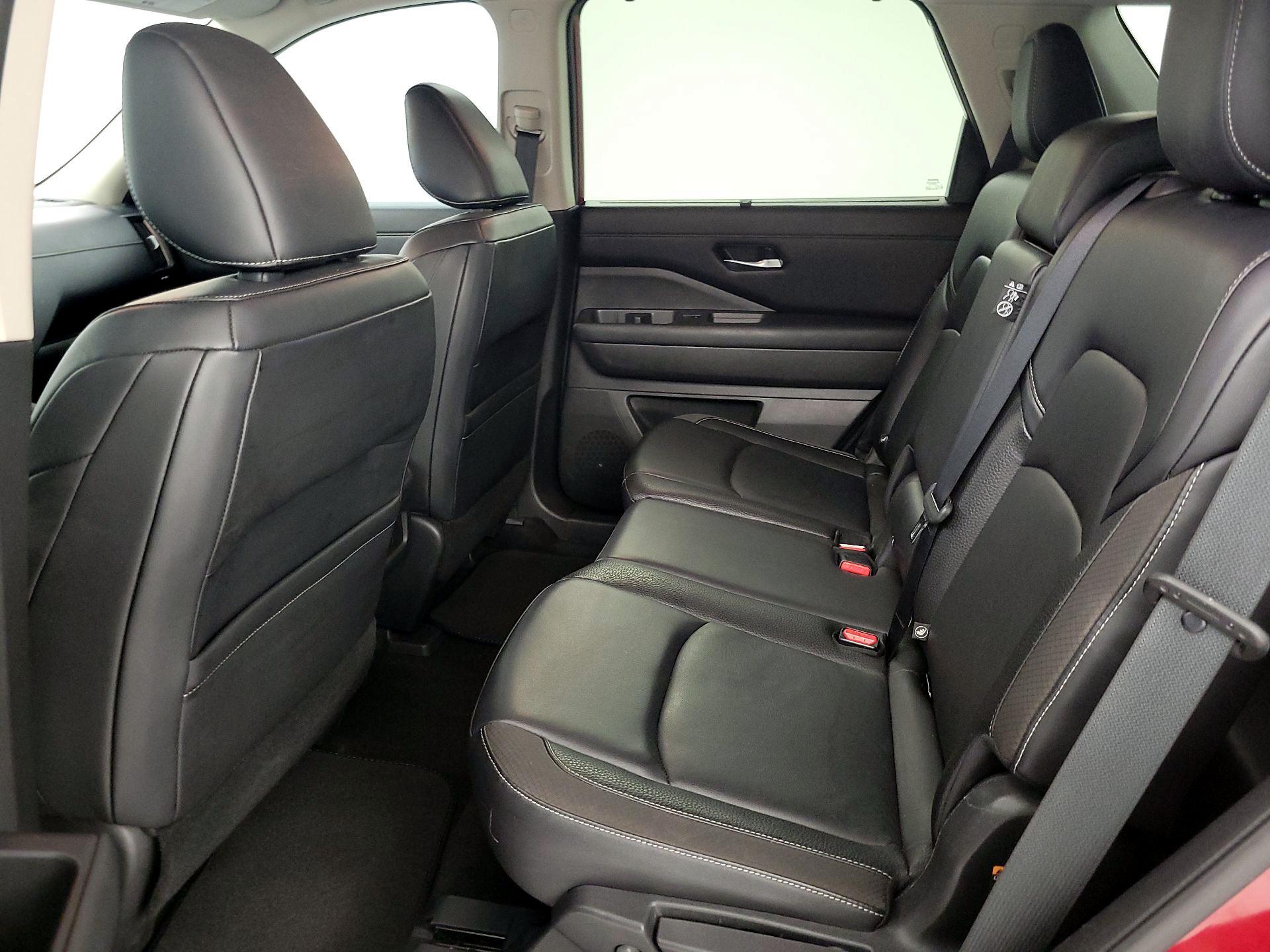 Thumbnail: 2022 Nissan Pathfinder - 20