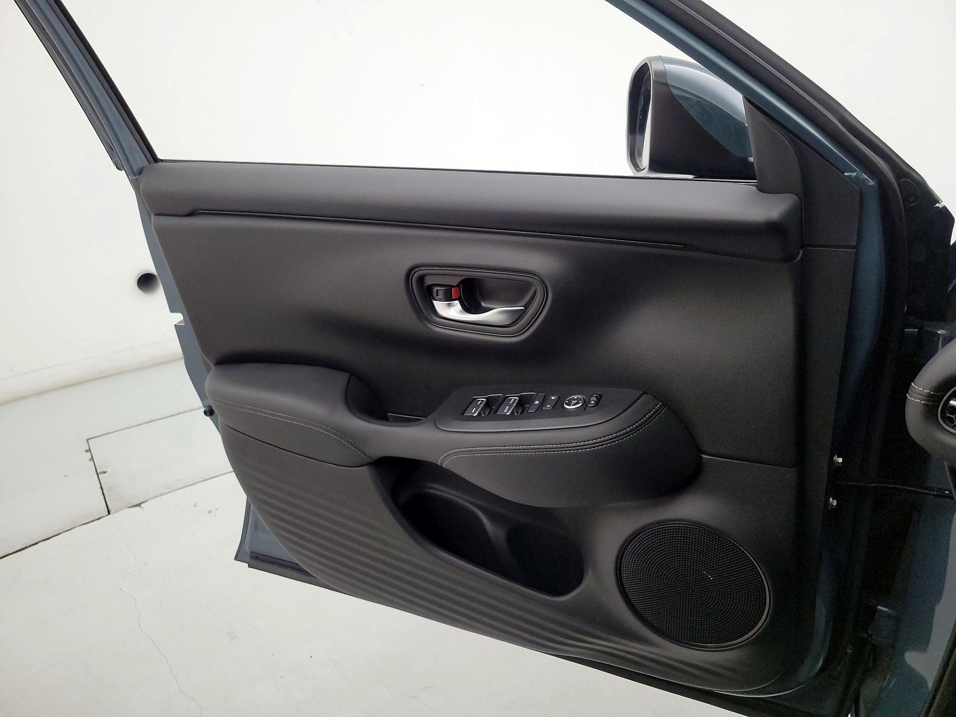 Thumbnail: 2024 Honda HR-V - 12