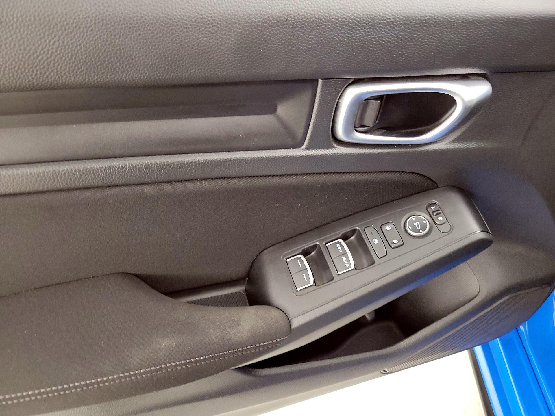 Thumbnail: 2024 Honda Civic - 12