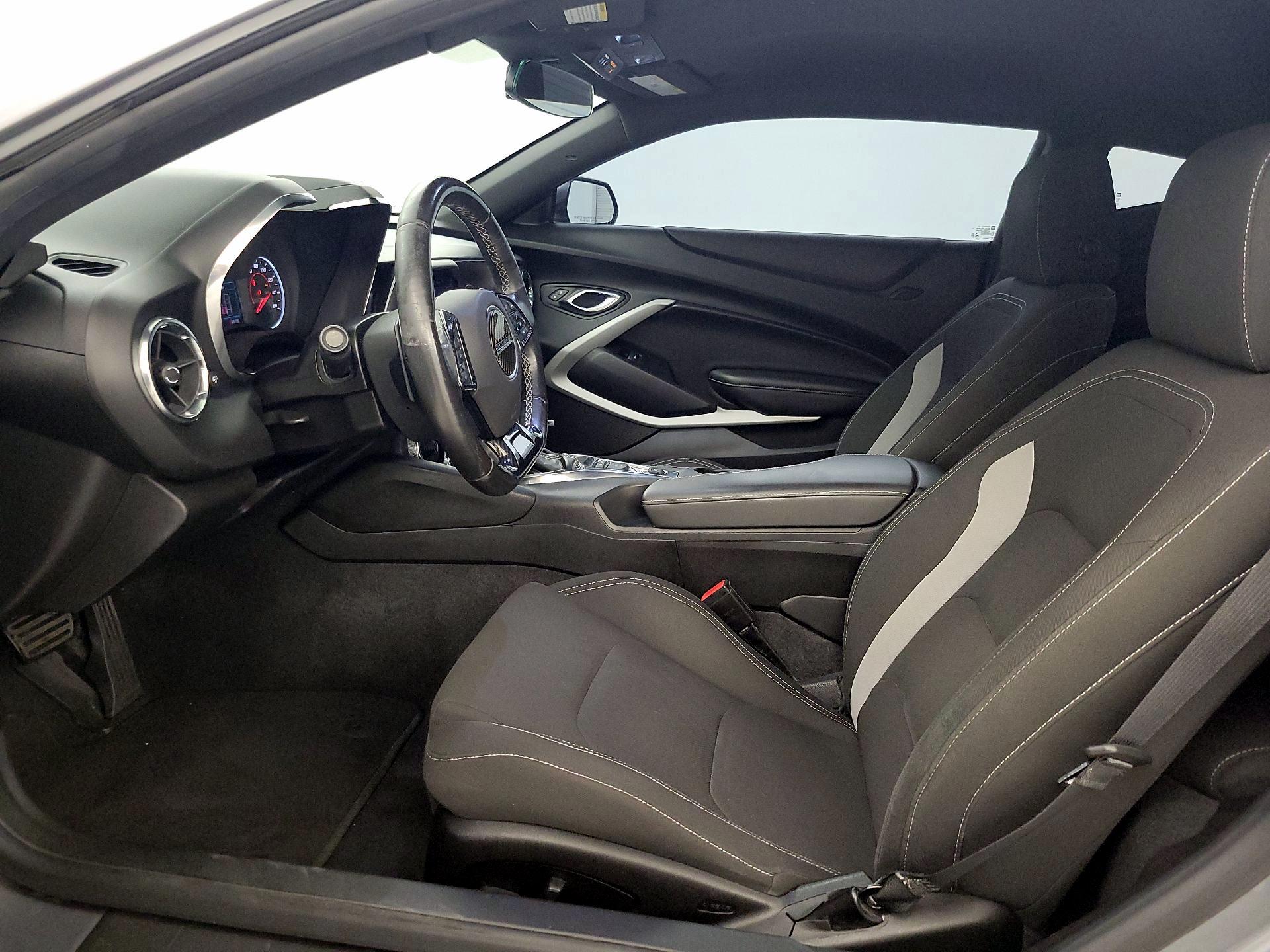 Thumbnail: 2019 Chevrolet Camaro - 11