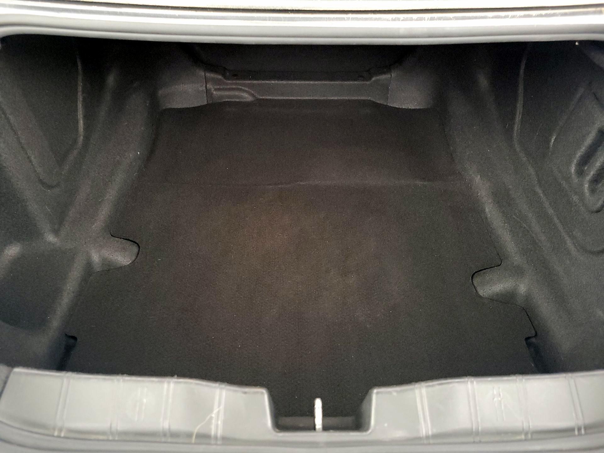 Thumbnail: 2019 Chevrolet Camaro - 19