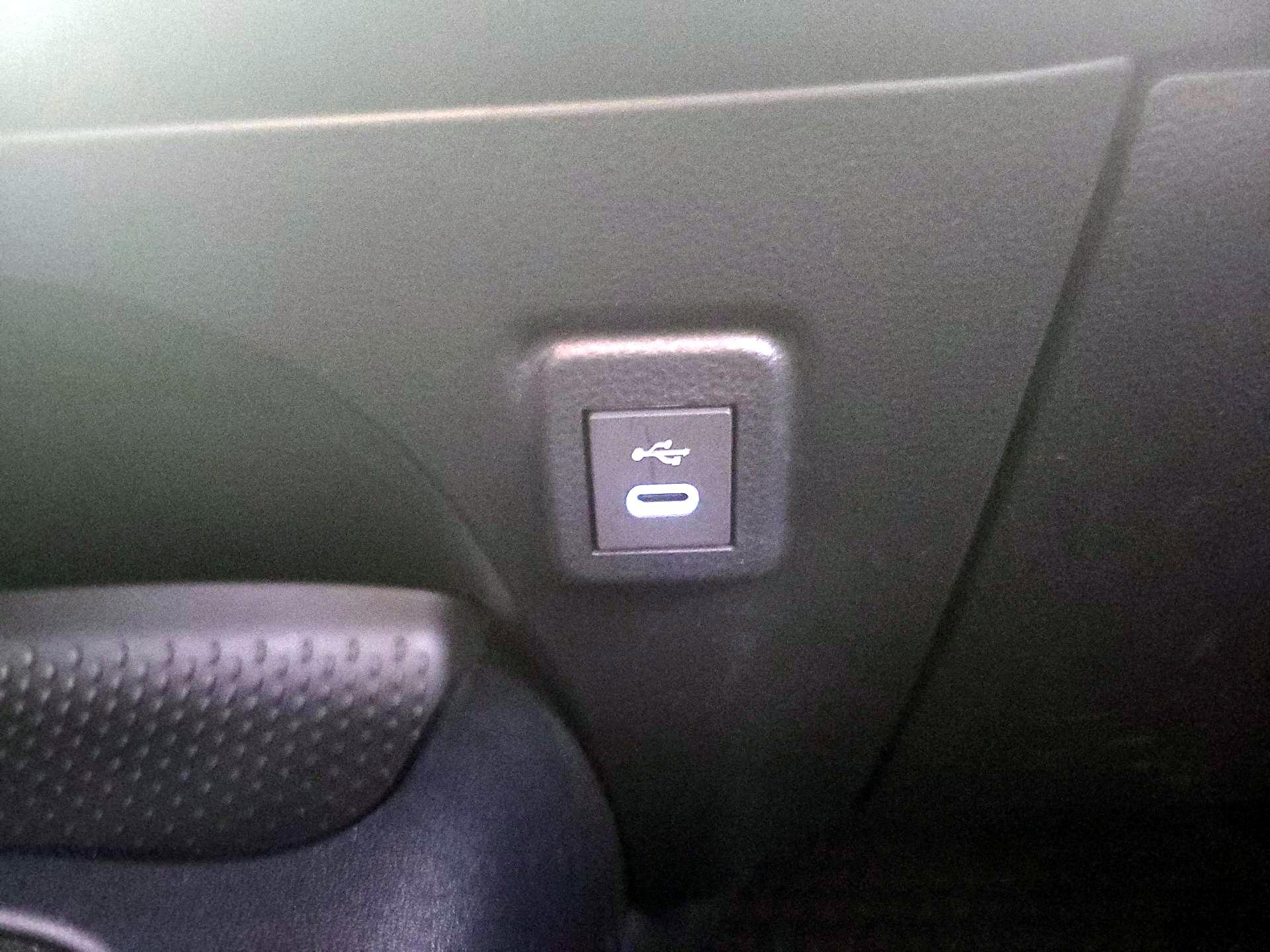 Thumbnail: 2024 Toyota Corolla - 18