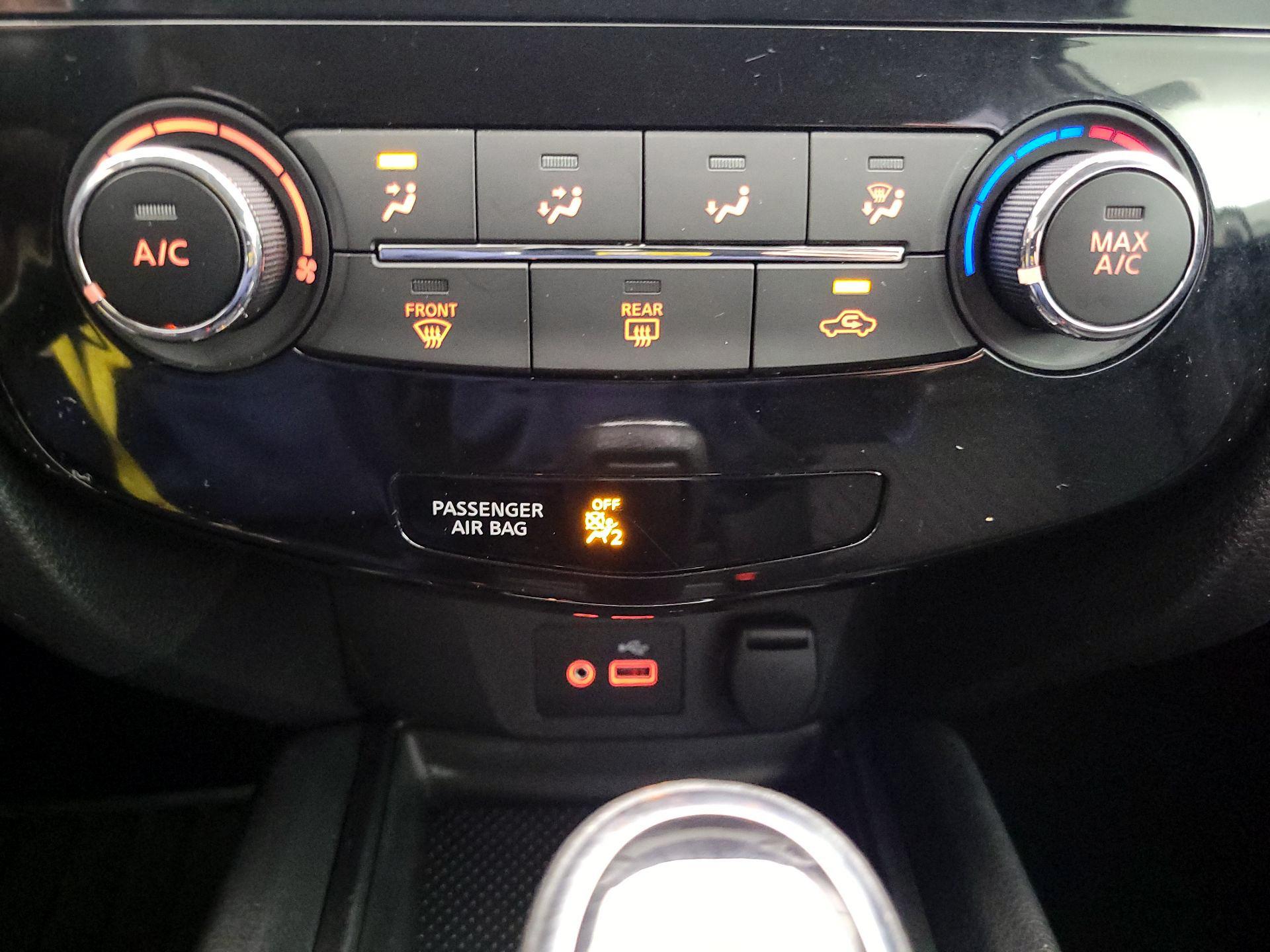 Thumbnail: 2019 Nissan Rogue - 16