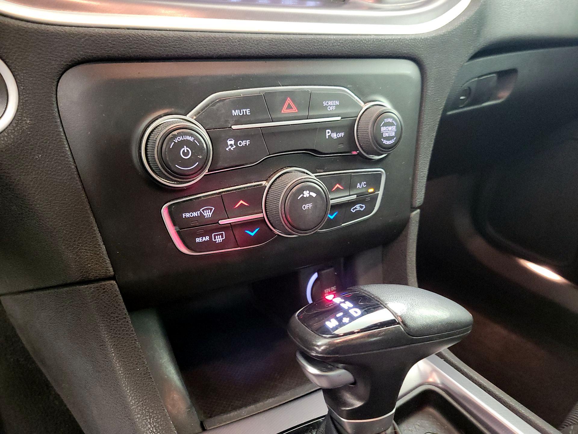 Thumbnail: 2021 Dodge Charger - 16