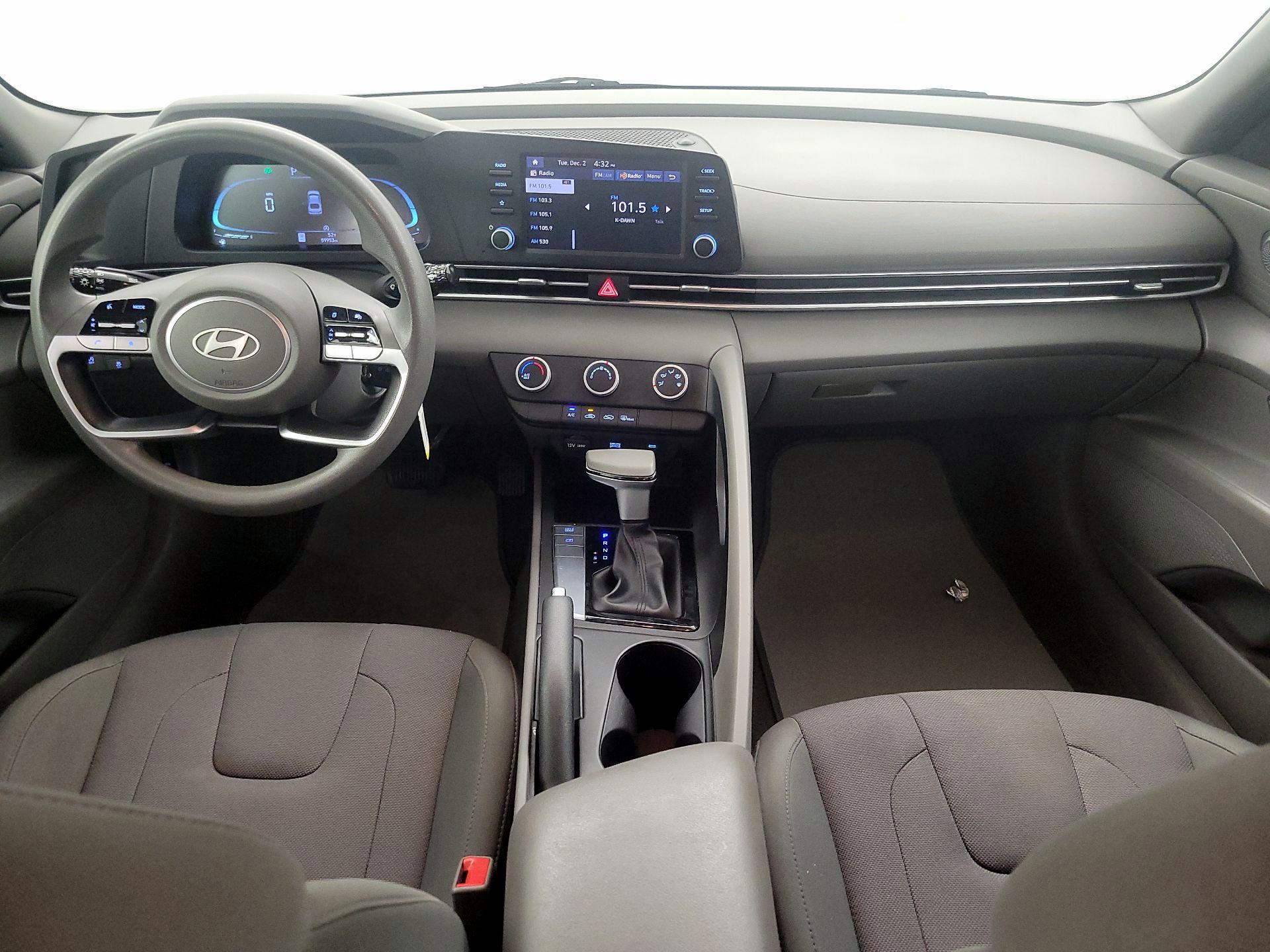 Thumbnail: 2024 Hyundai Elantra - 9