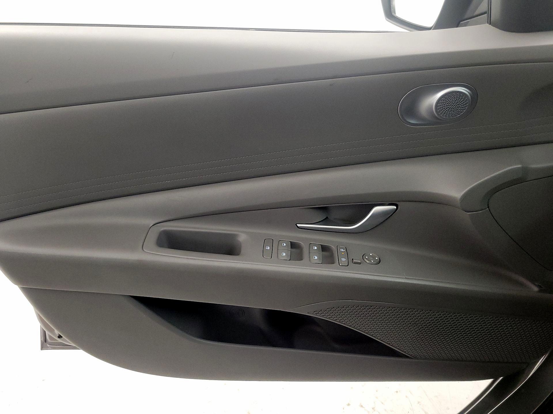 Thumbnail: 2024 Hyundai Elantra - 12