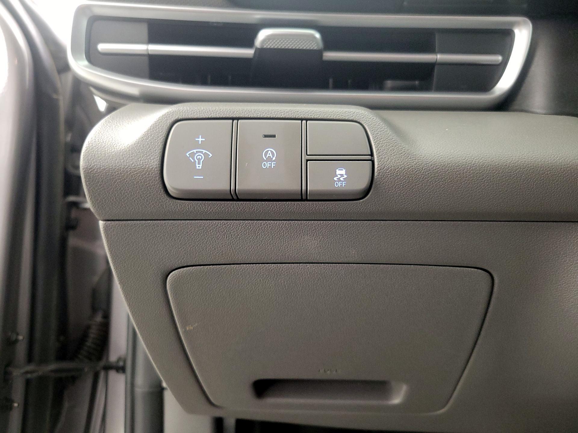 Thumbnail: 2024 Hyundai Elantra - 13