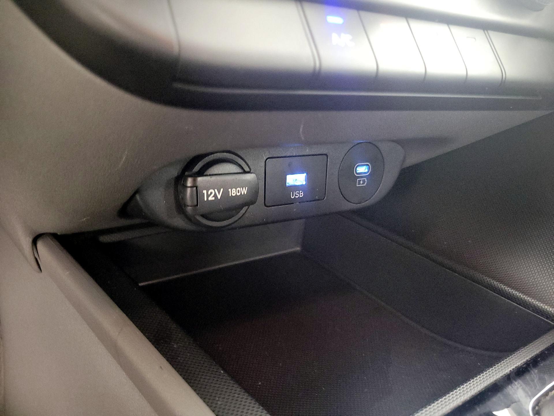 Thumbnail: 2024 Hyundai Elantra - 18