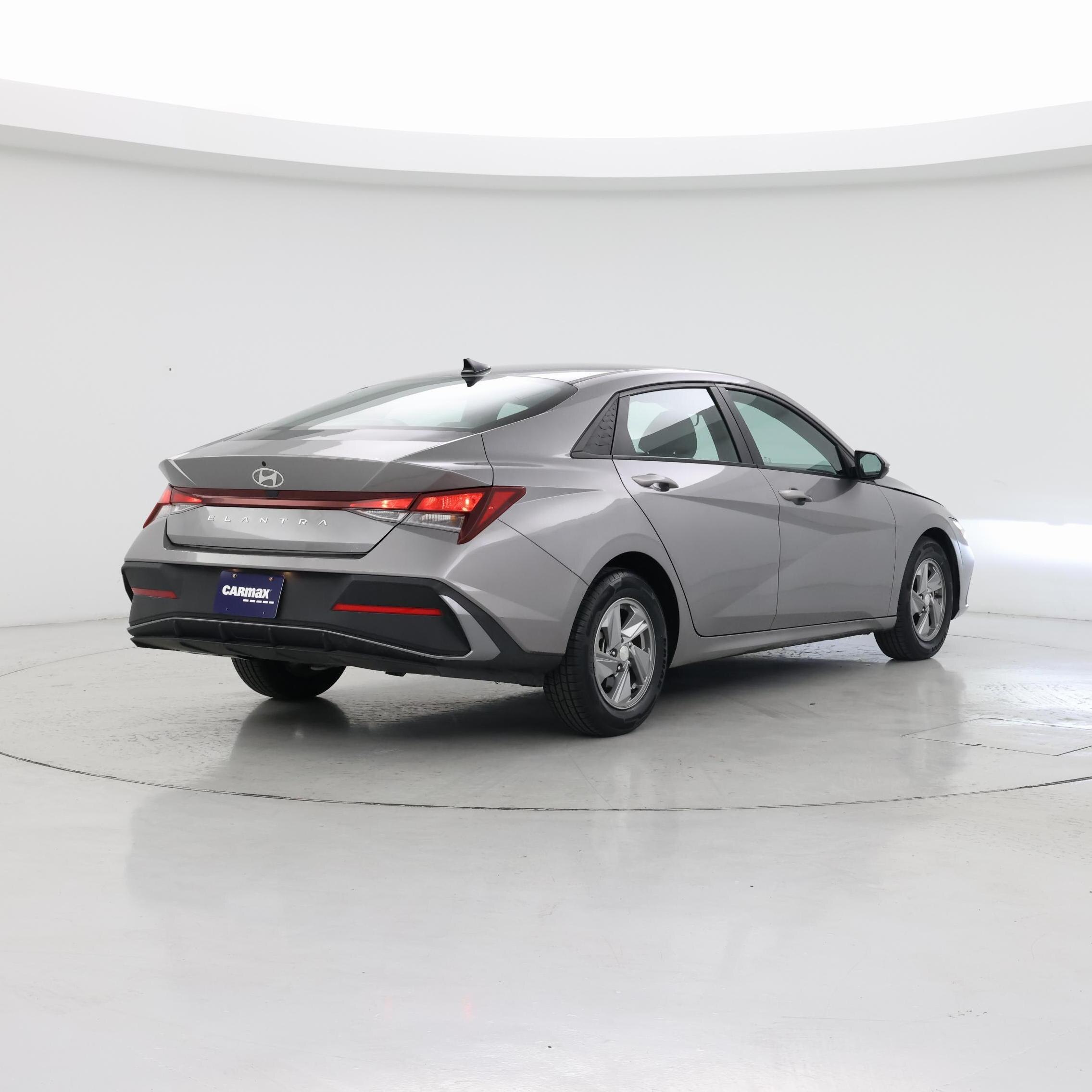 Thumbnail: 2024 Hyundai Elantra - 8