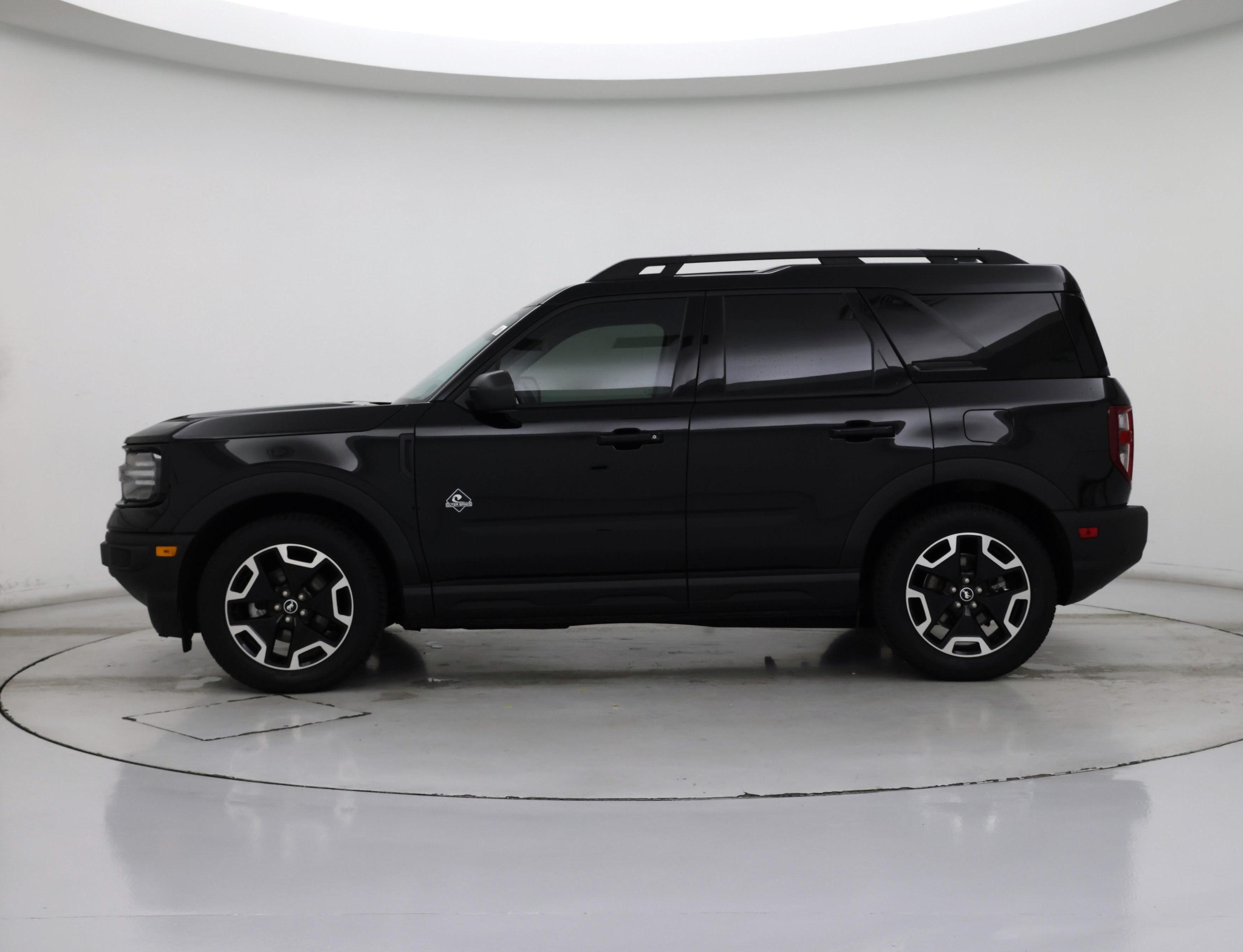 Thumbnail: 2022 Ford Bronco Sport - 3