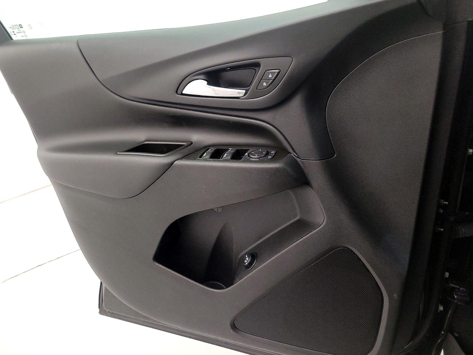 Thumbnail: 2023 Chevrolet Equinox - 12