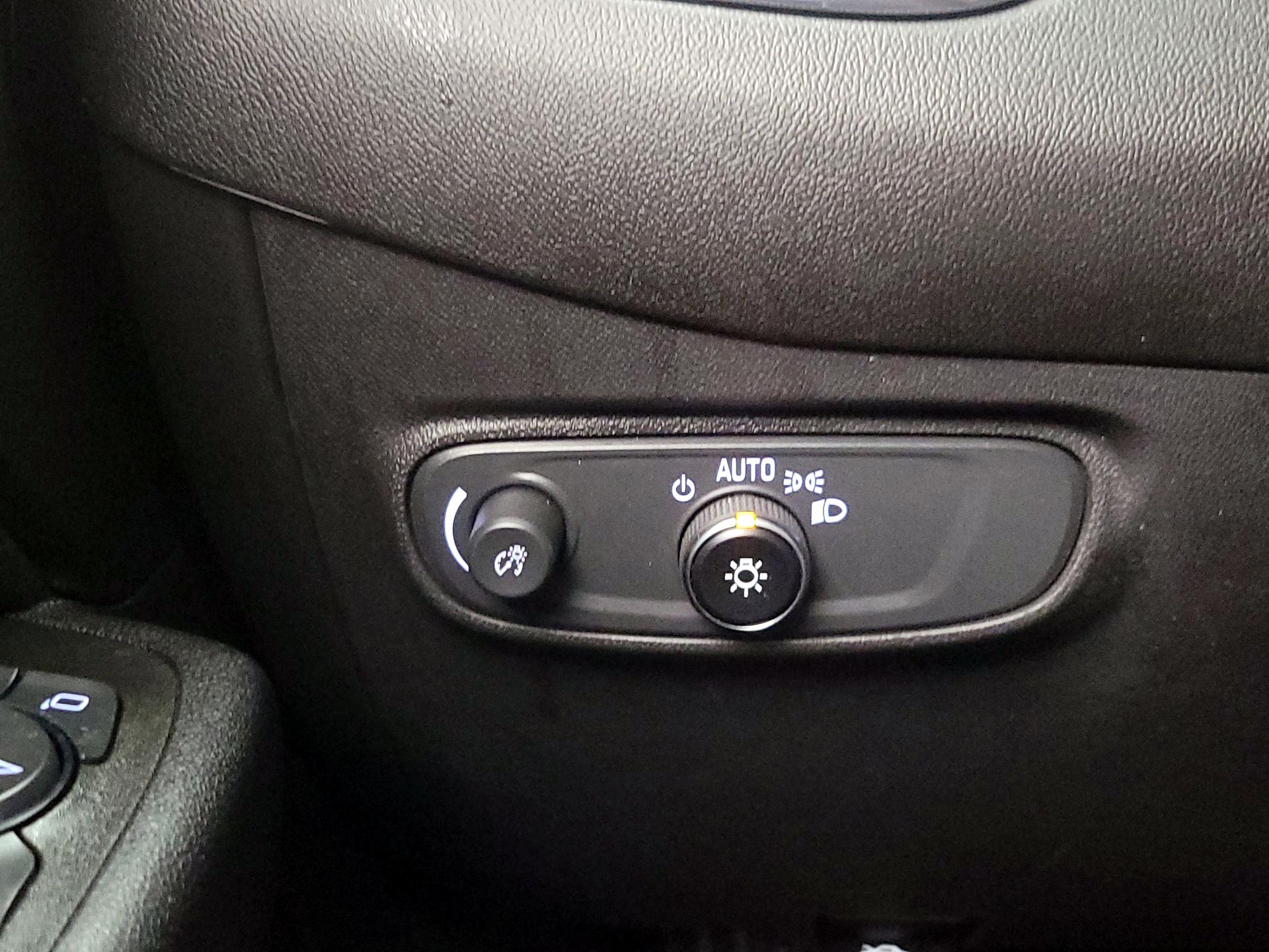 Thumbnail: 2023 Chevrolet Equinox - 13