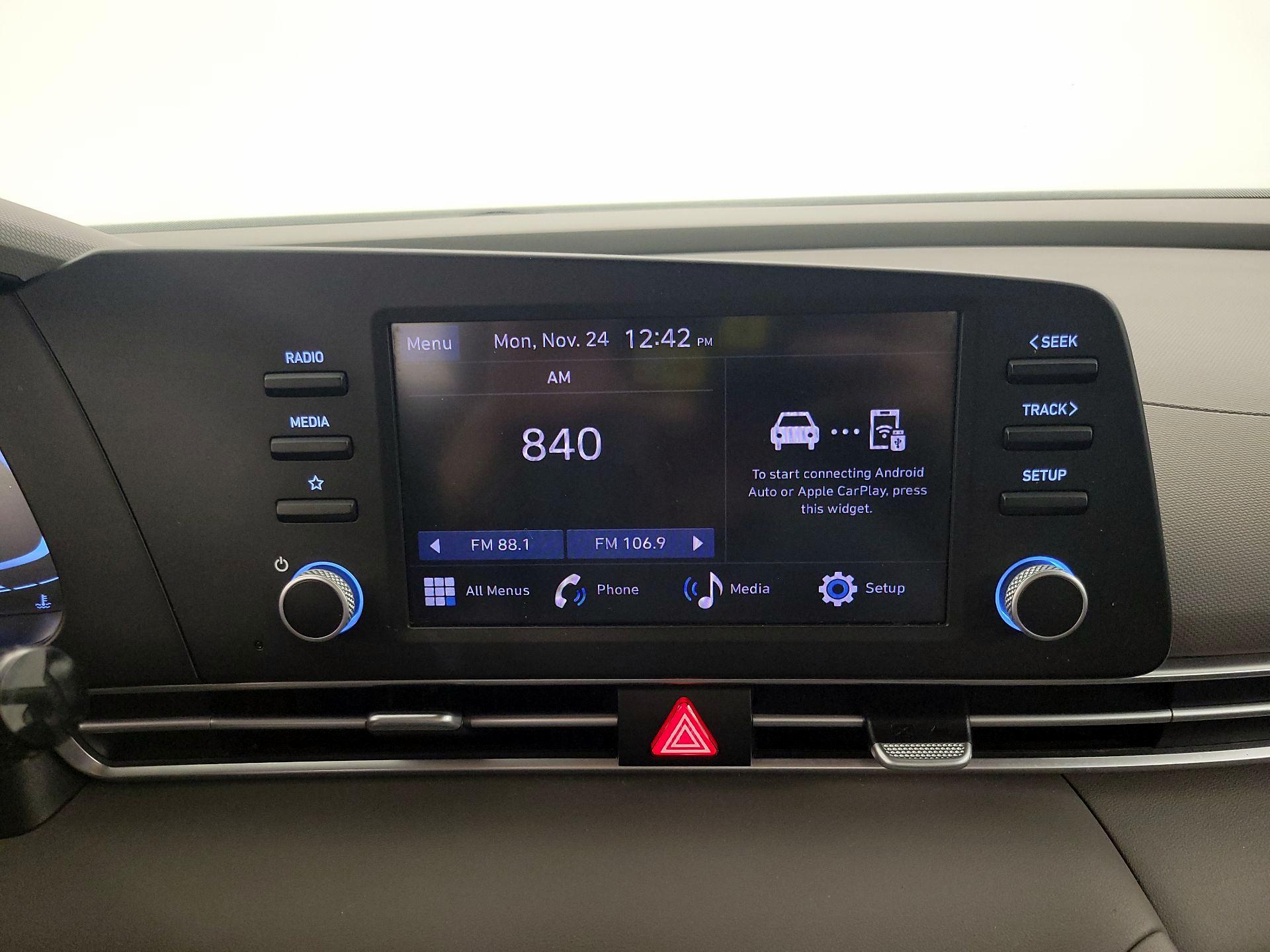 Thumbnail: 2024 Hyundai Elantra - 15