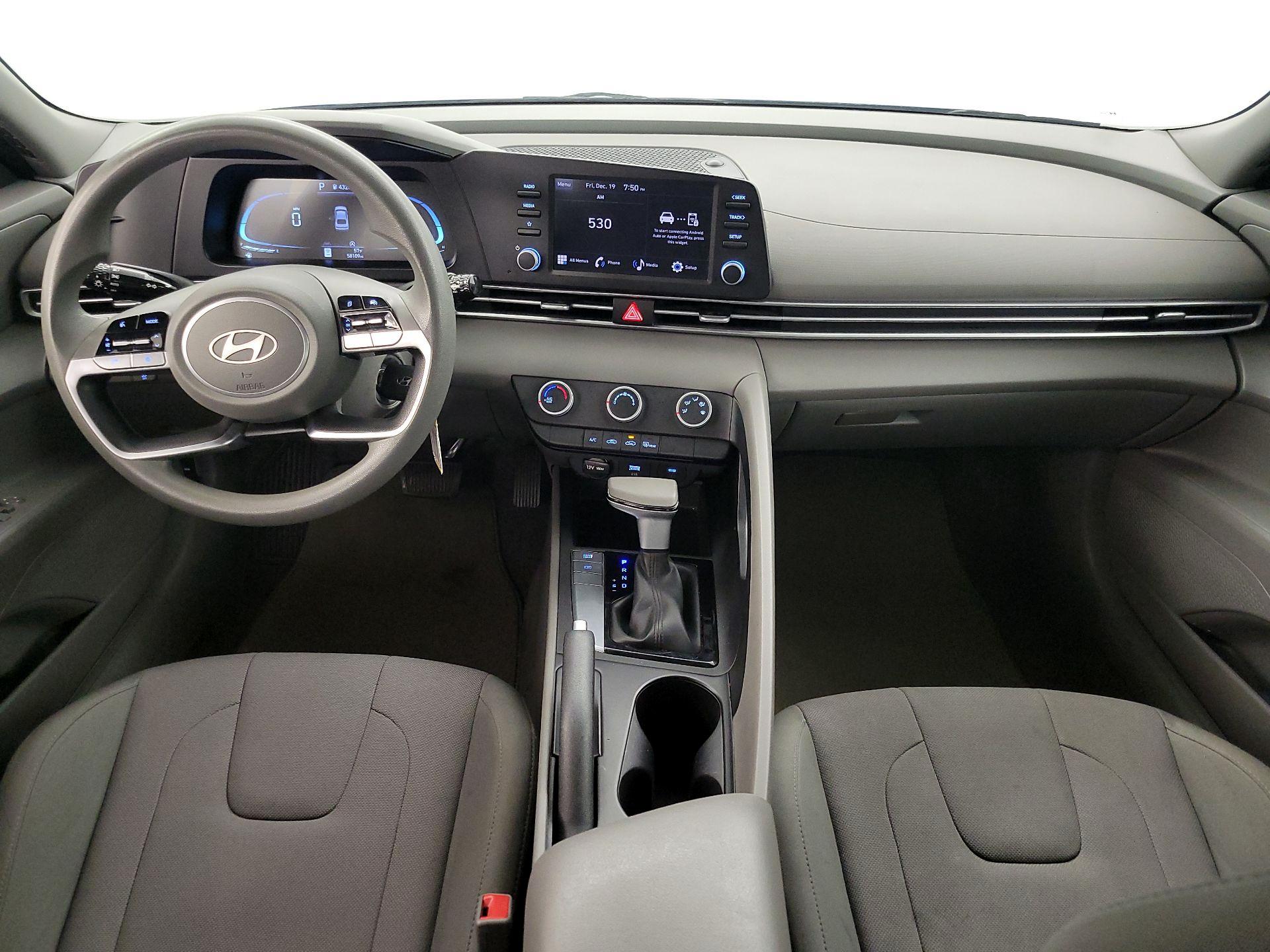 Thumbnail: 2024 Hyundai Elantra - 9