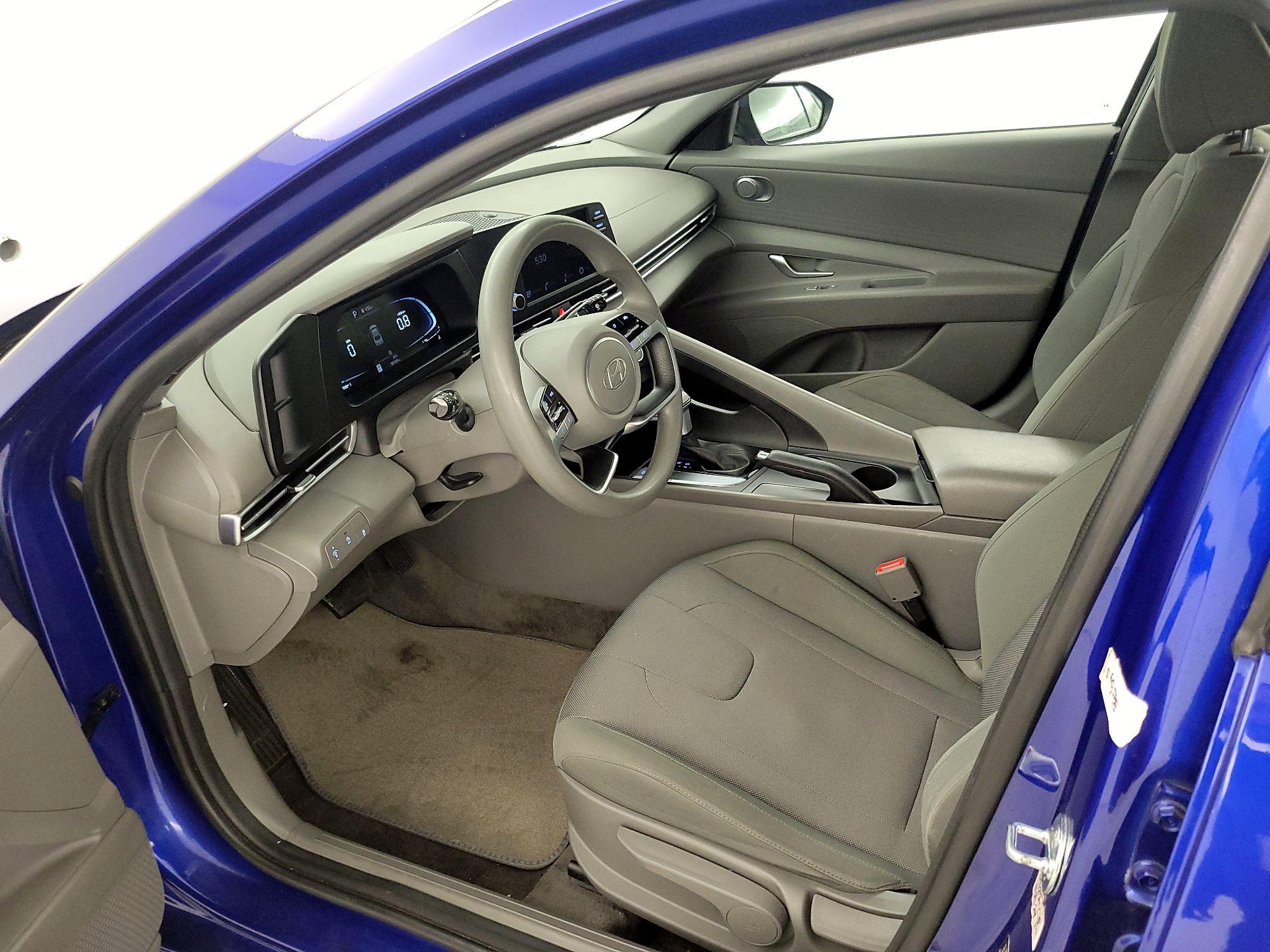 Thumbnail: 2024 Hyundai Elantra - 11