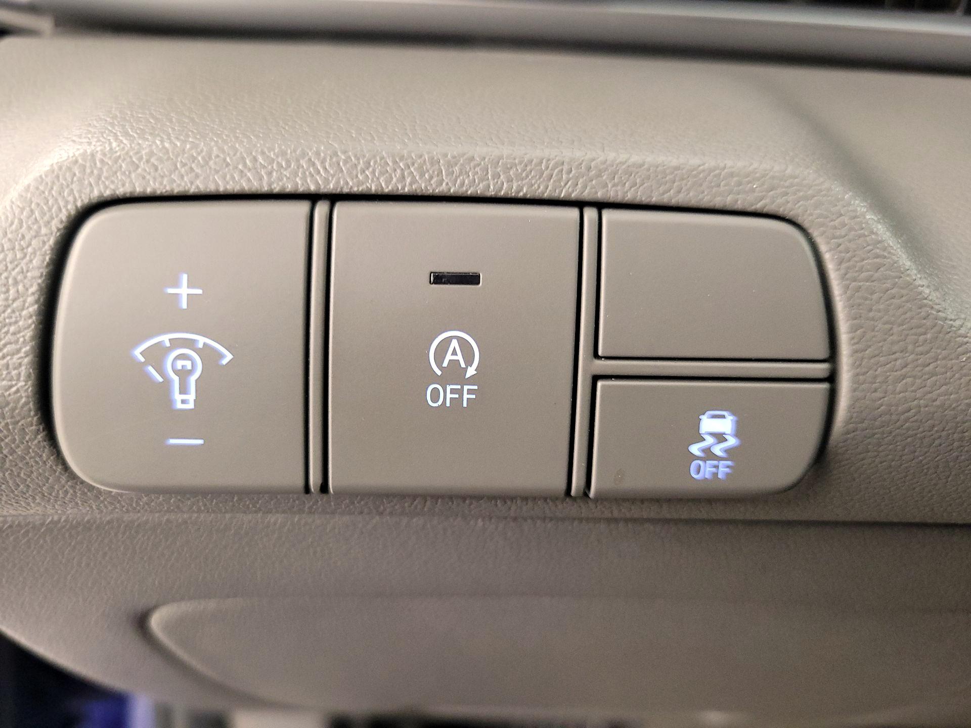 Thumbnail: 2024 Hyundai Elantra - 13