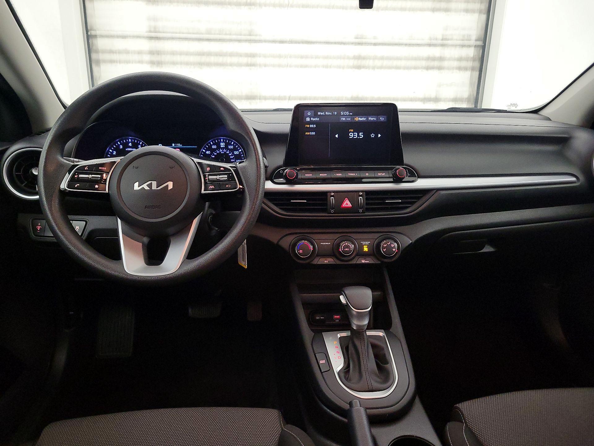 Thumbnail: 2023 Kia Forte - 9