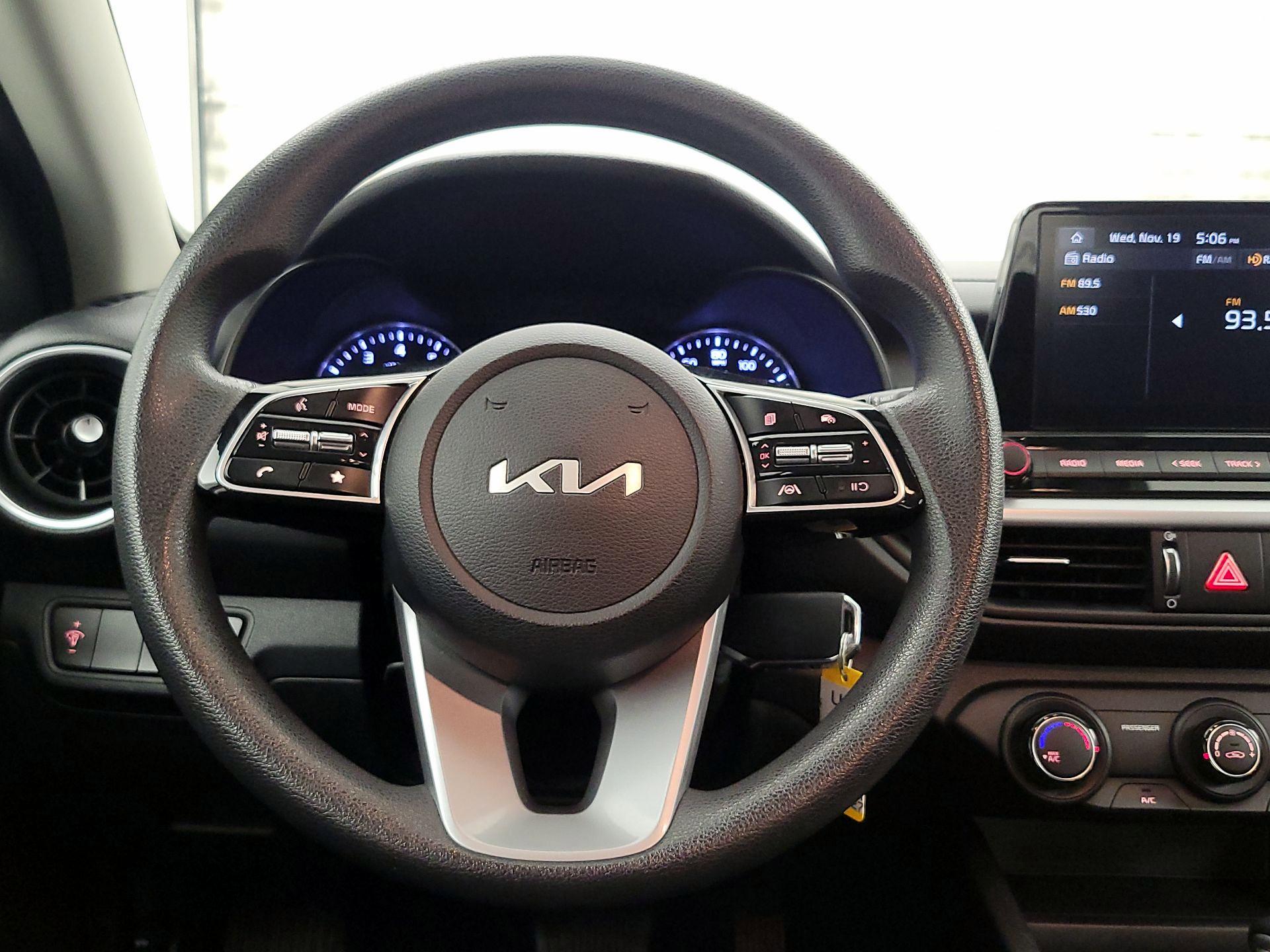 Thumbnail: 2023 Kia Forte - 10