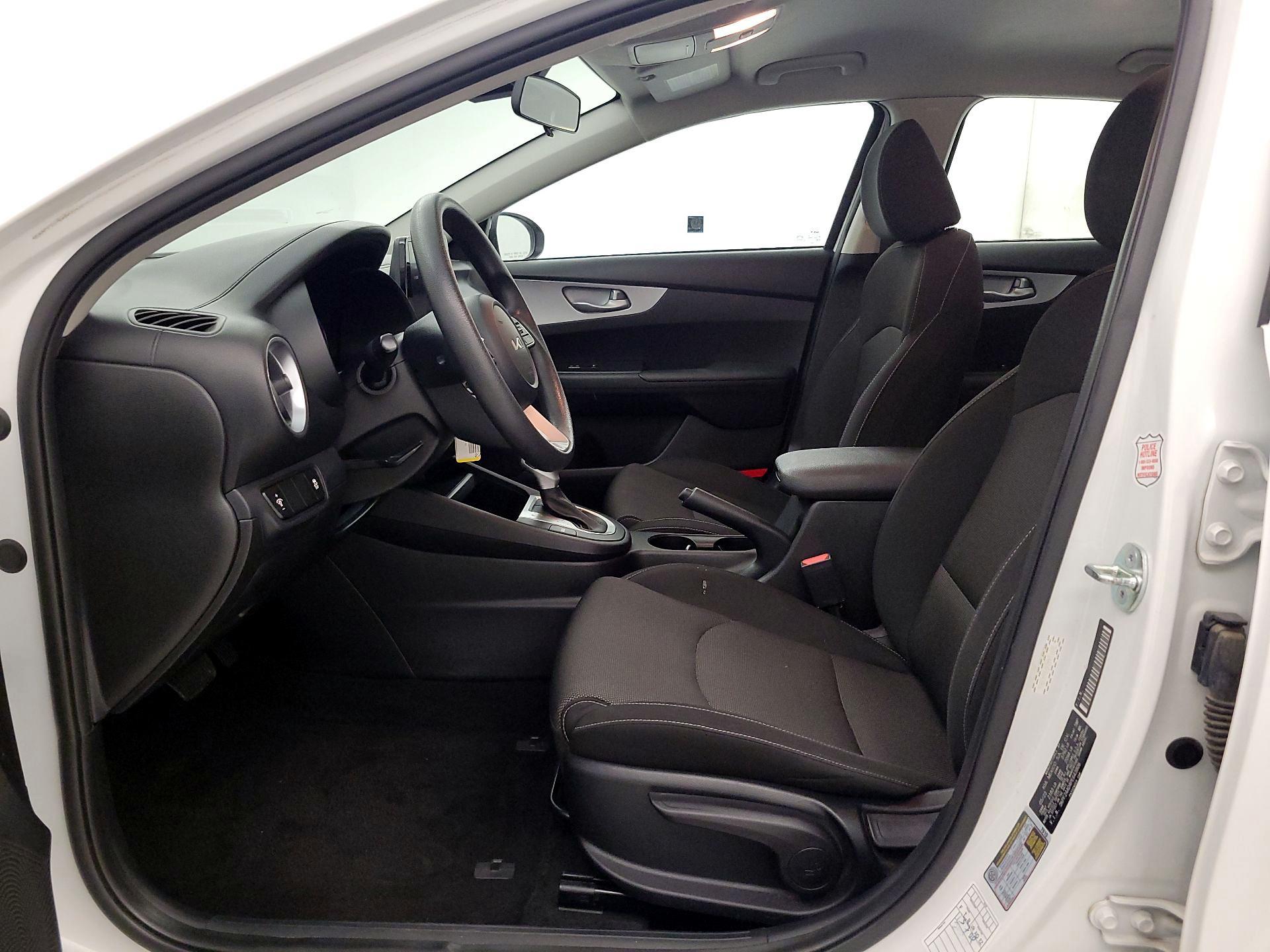 Thumbnail: 2023 Kia Forte - 11