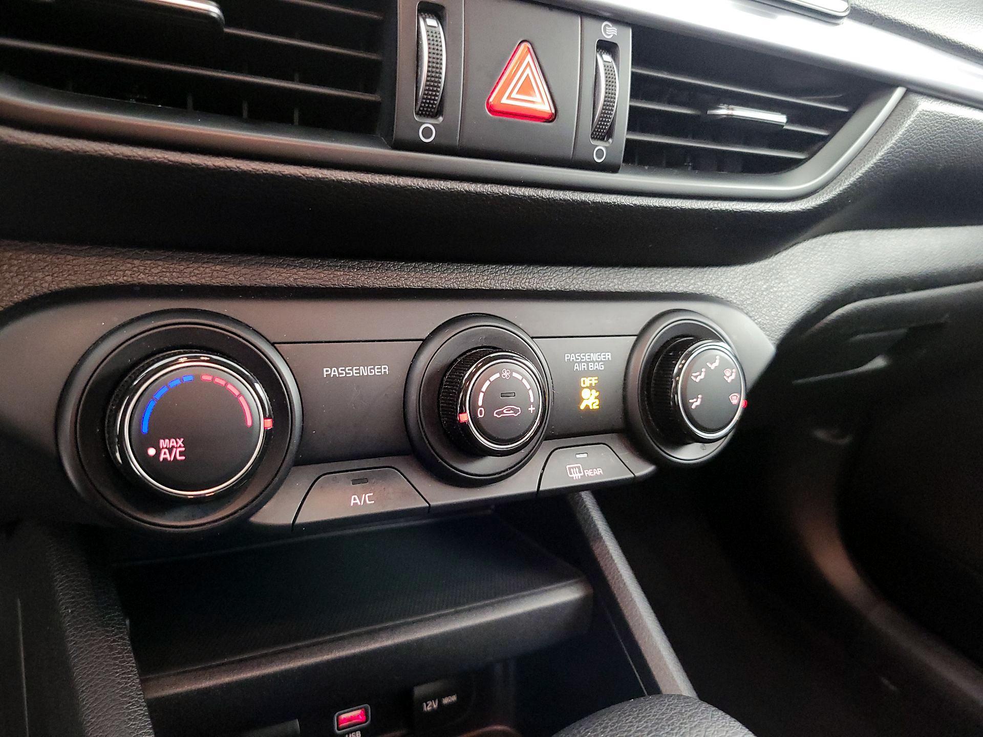 Thumbnail: 2023 Kia Forte - 16