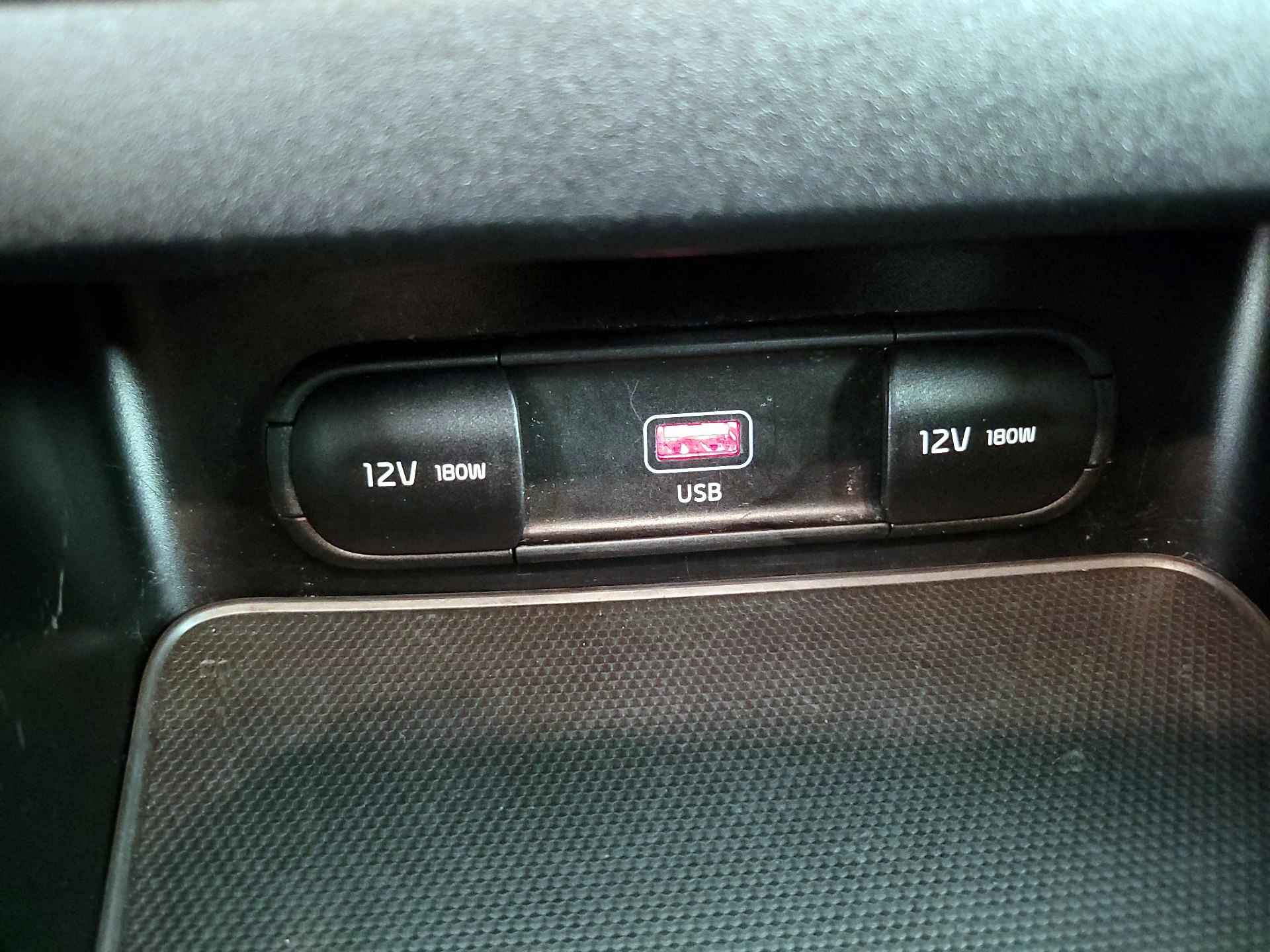 Thumbnail: 2023 Kia Forte - 18