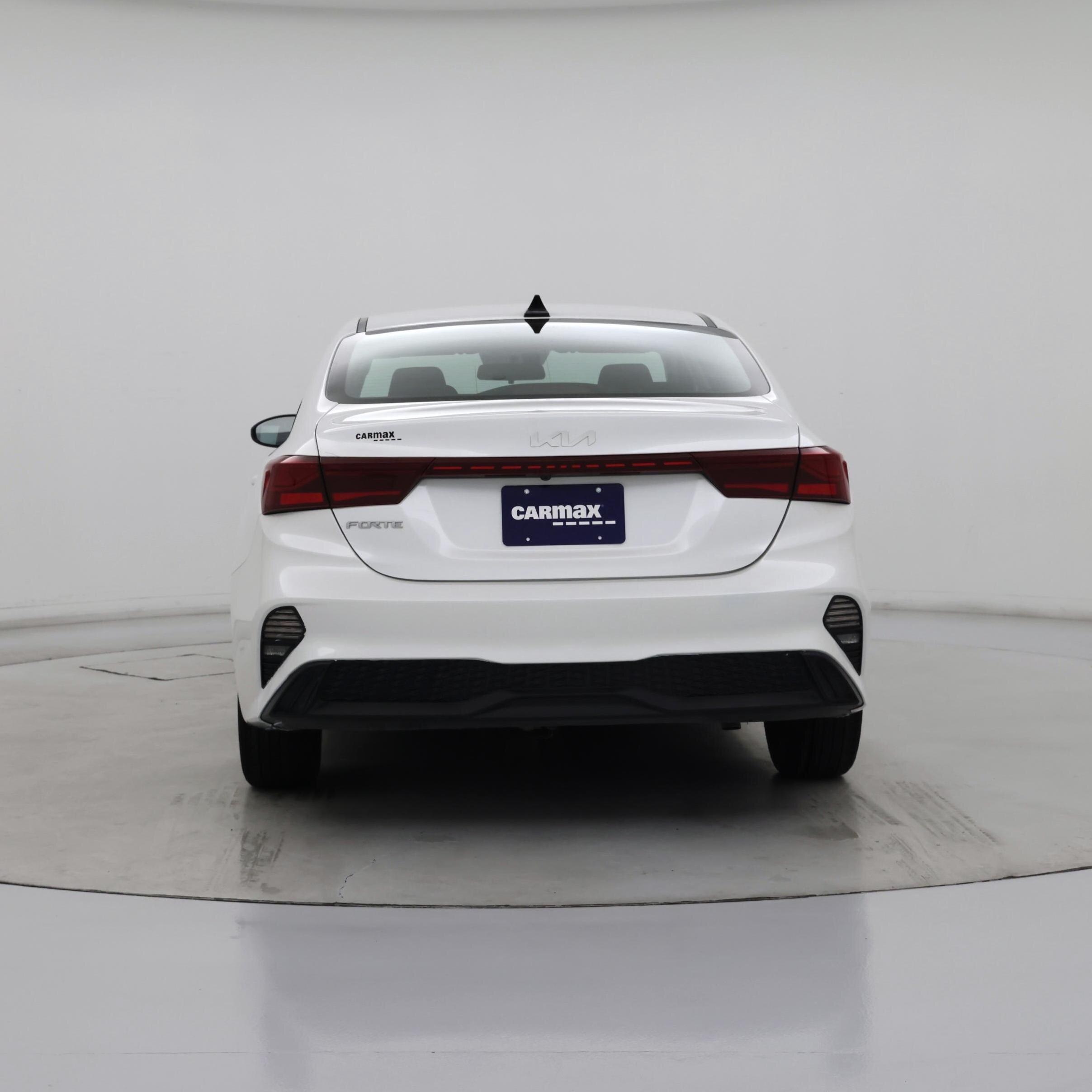 Thumbnail: 2023 Kia Forte - 6