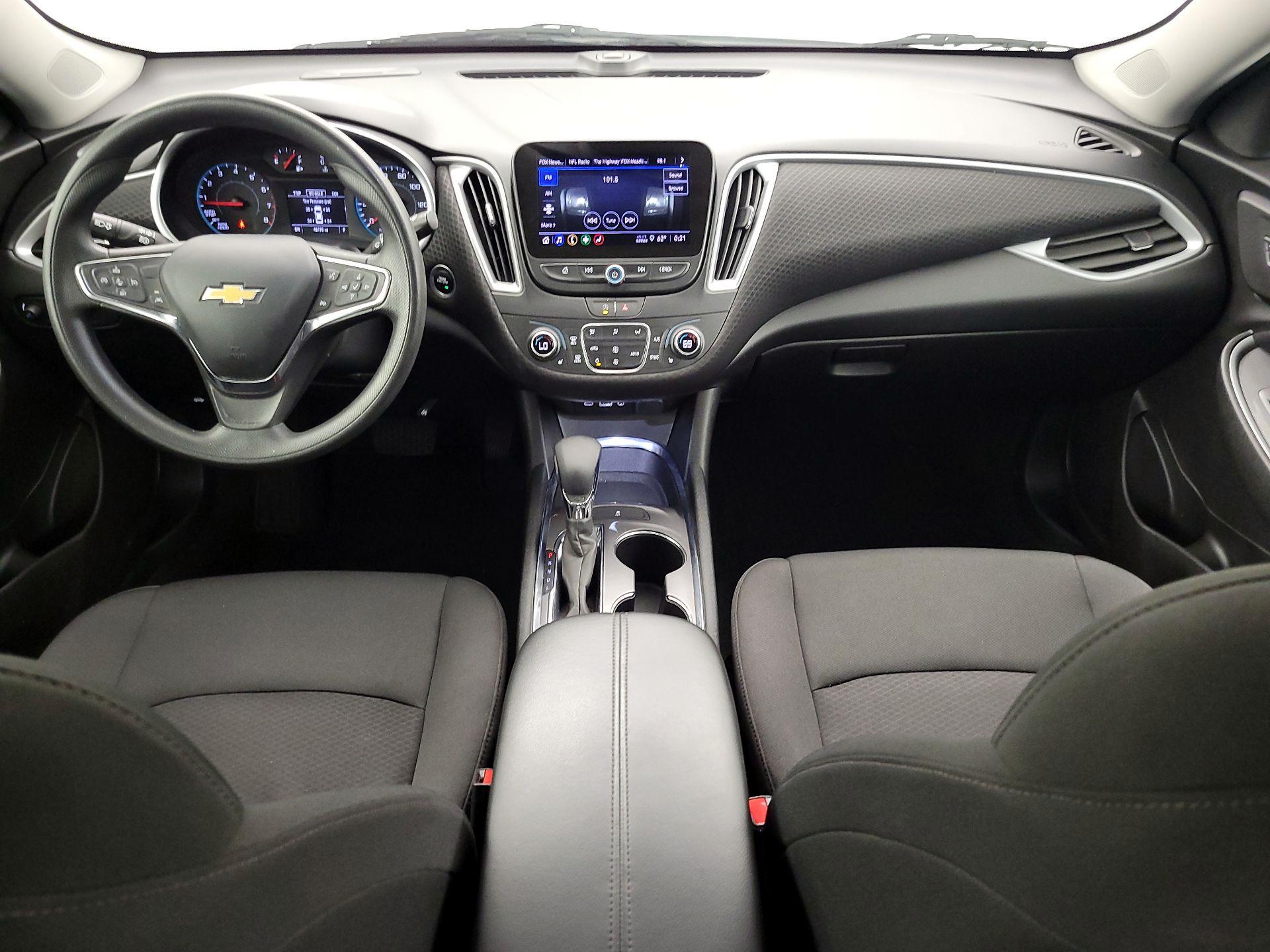 Thumbnail: 2023 Chevrolet Malibu - 9