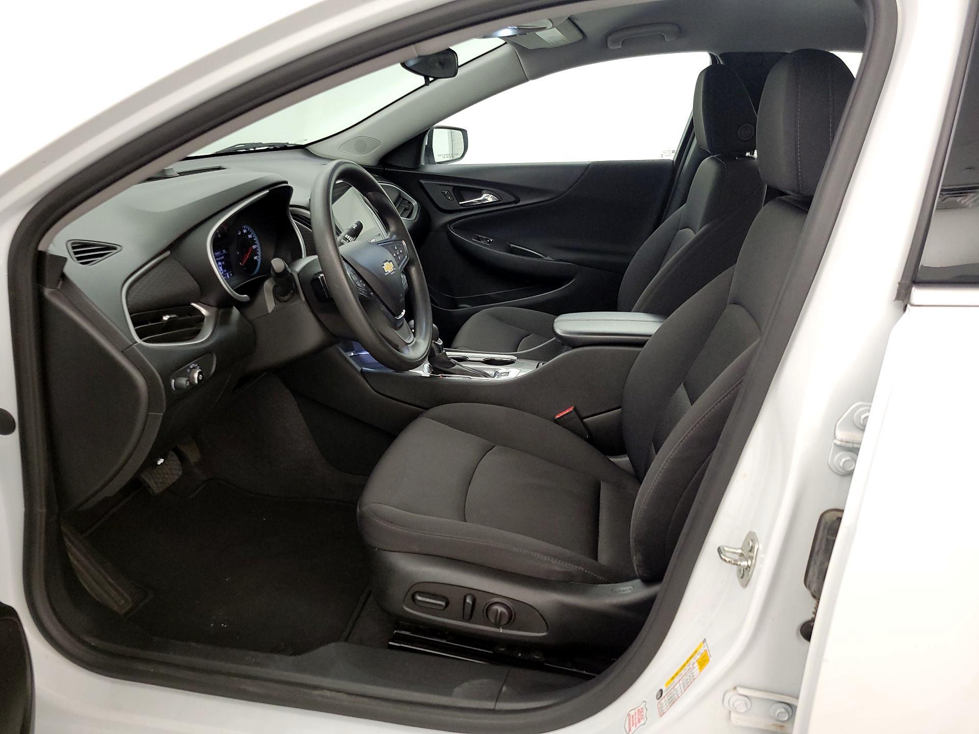 Thumbnail: 2023 Chevrolet Malibu - 11