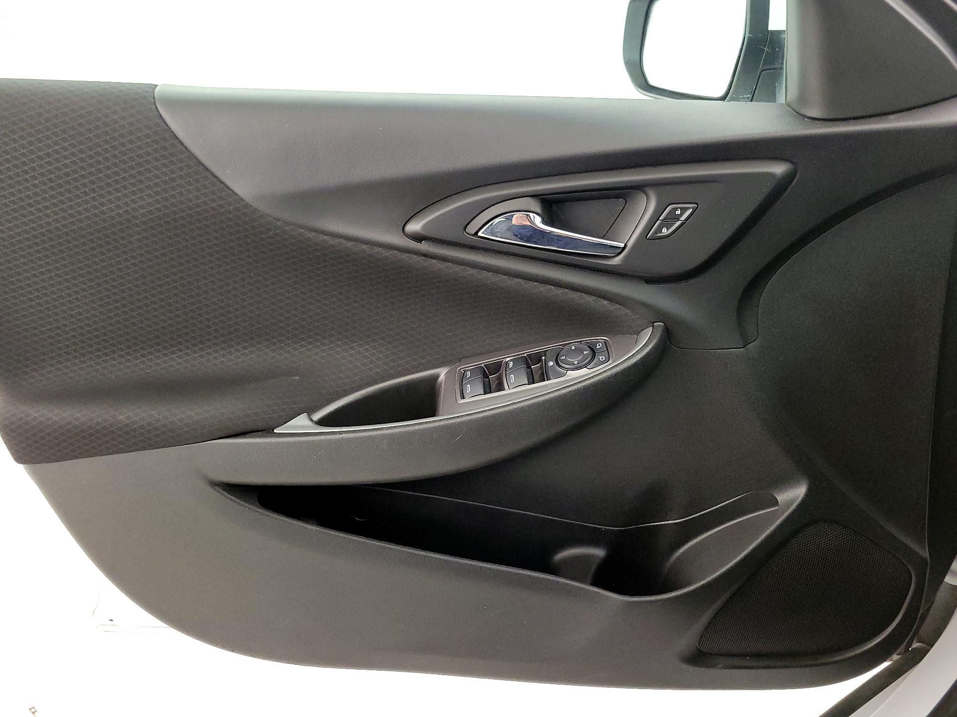 Thumbnail: 2023 Chevrolet Malibu - 12