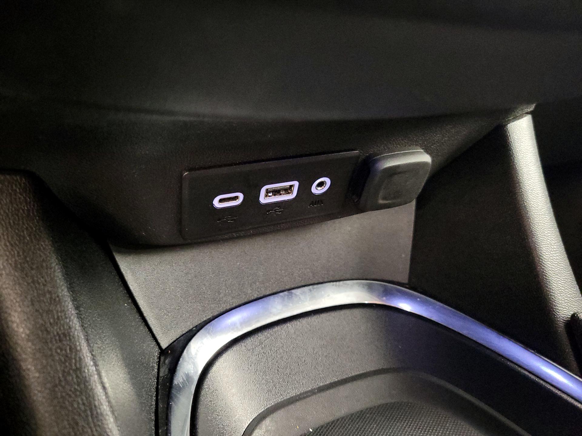 Thumbnail: 2023 Chevrolet Malibu - 18