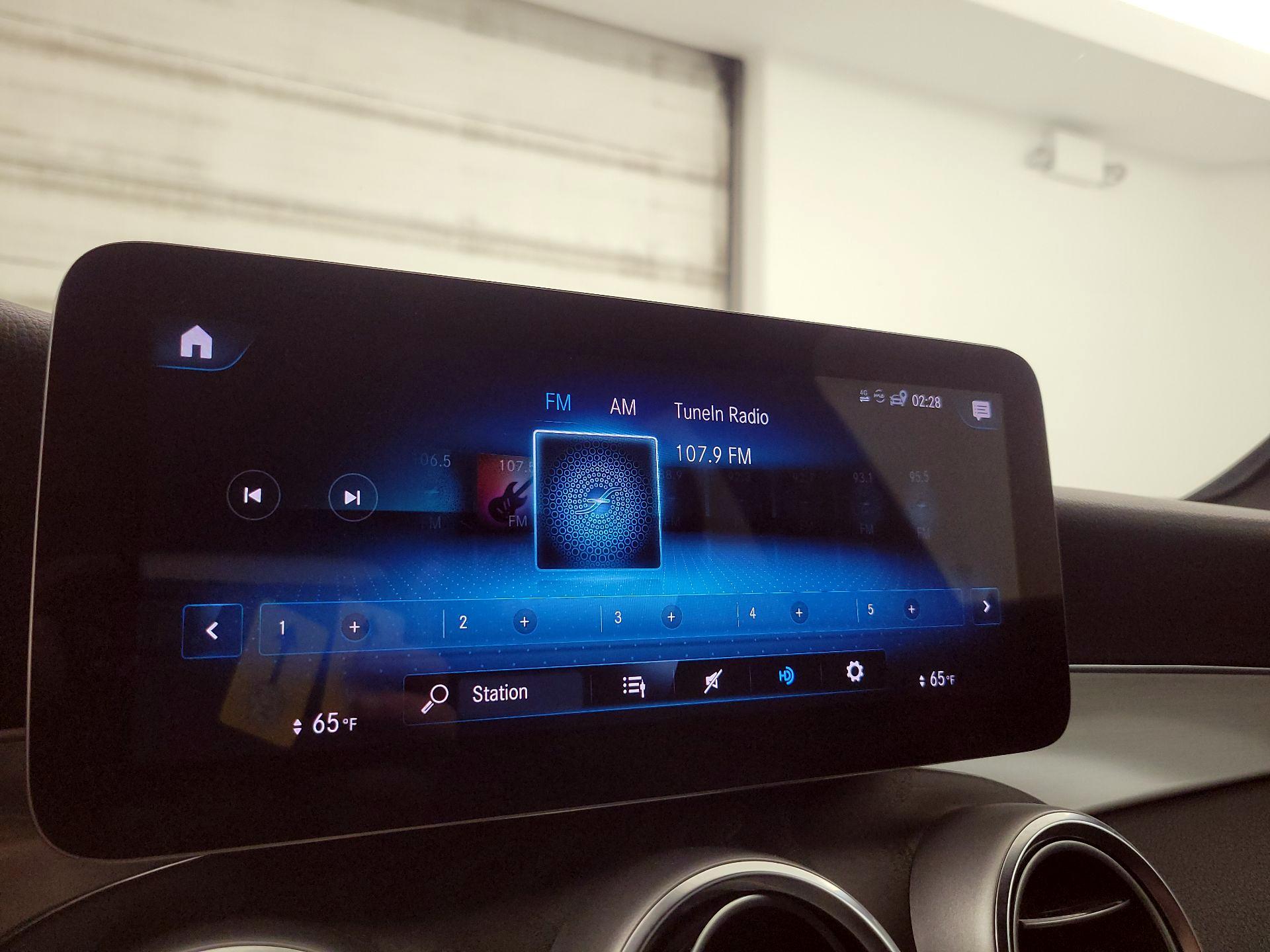 Thumbnail: 2021 Mercedes-Benz GLC - 15